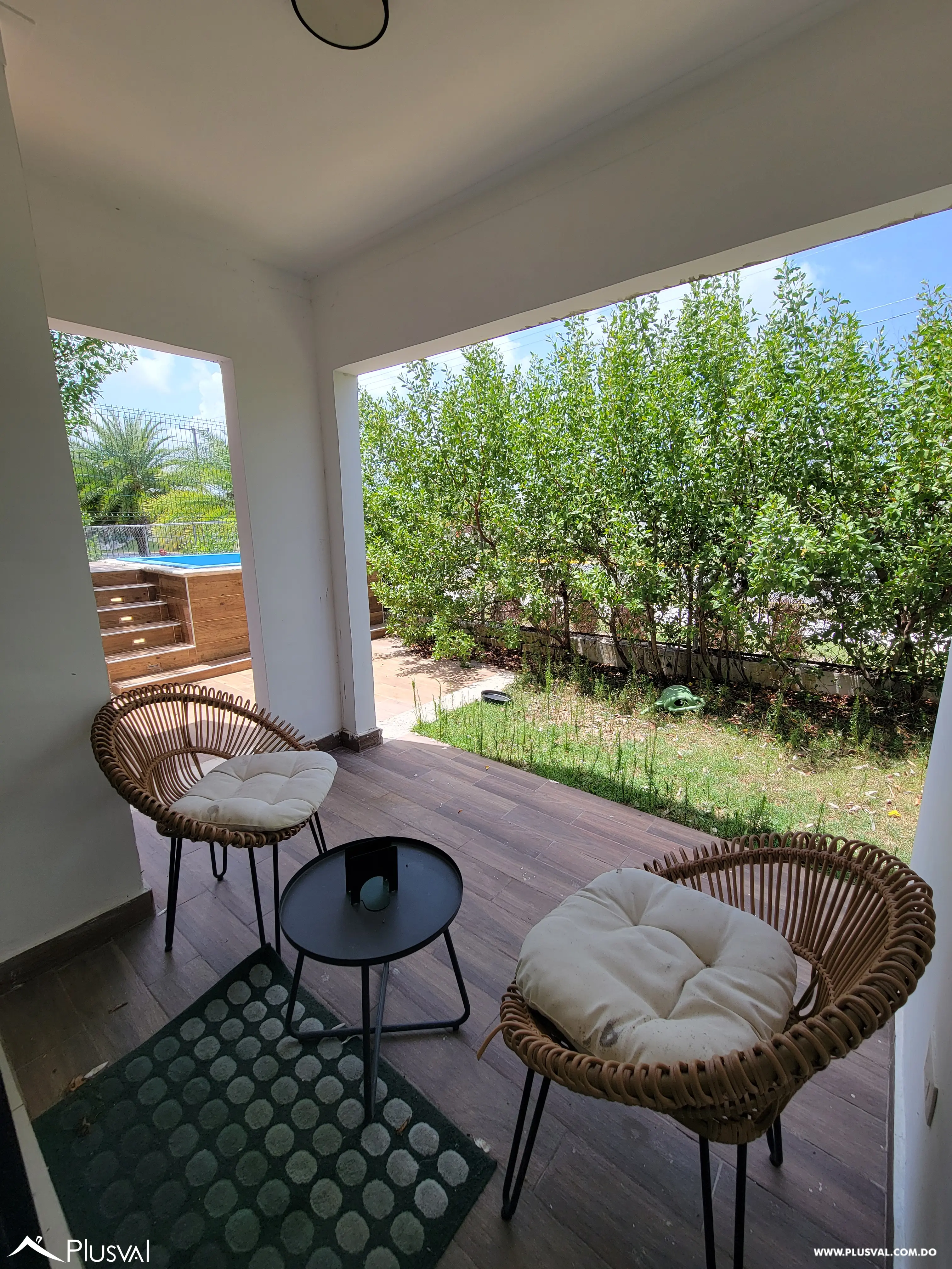 Villa Amueblada de 3 Habitaciones en Punta Cana con Jacuzzi y Patio Privado 523370