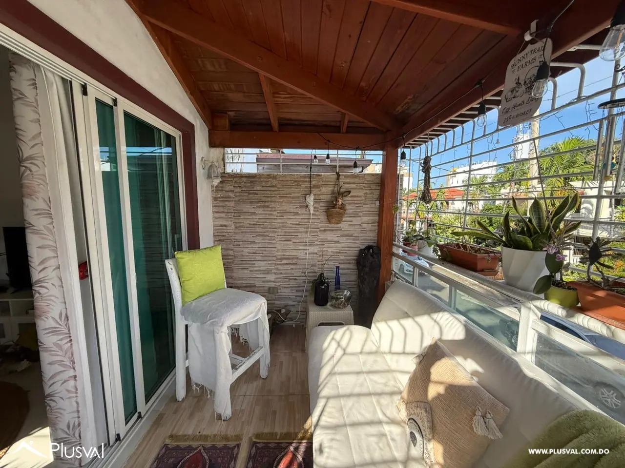 Apartamento en venta en Jardines del Sur en 2do nivel con Balcon /  terraza y a pasos de la av Independencia 507620