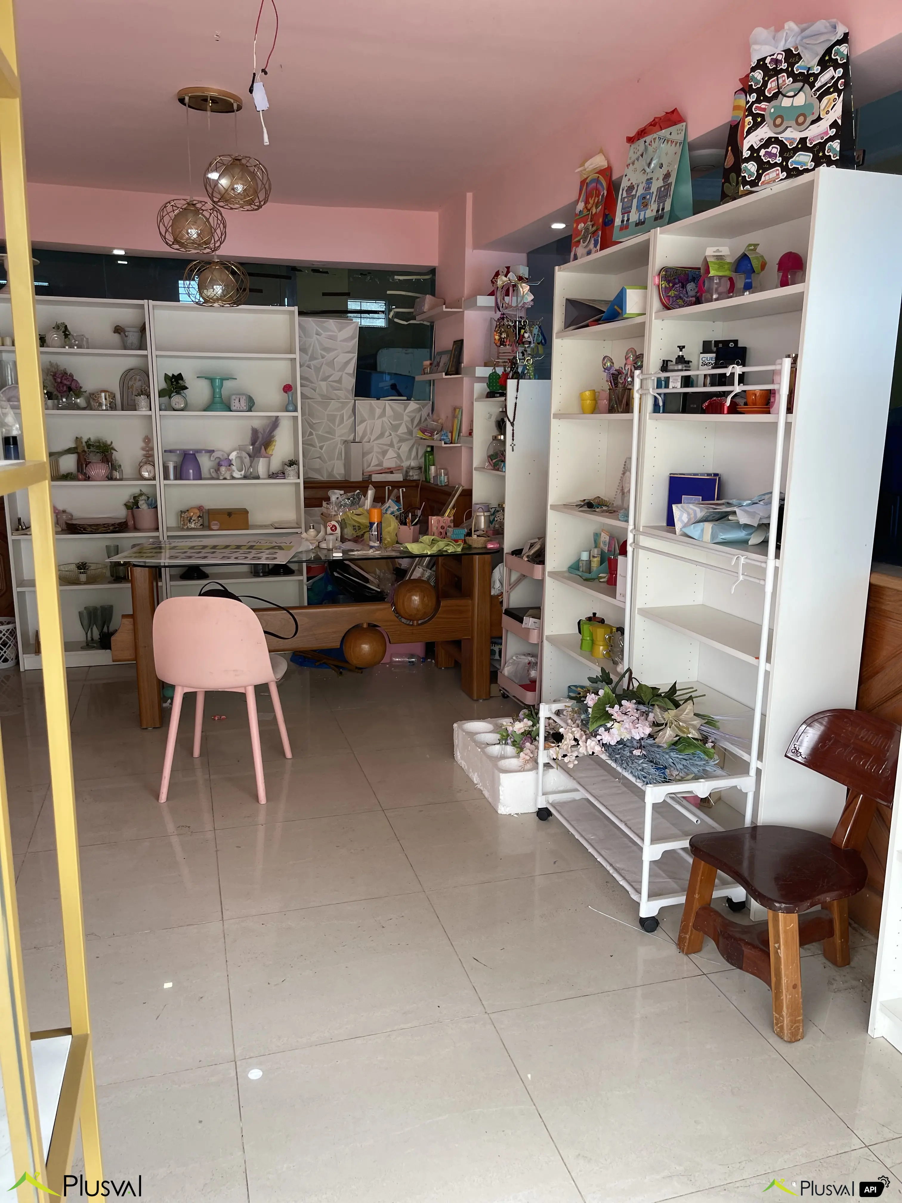 Local comercial en alquiler, una esquina a Av. Venezuela. 450527