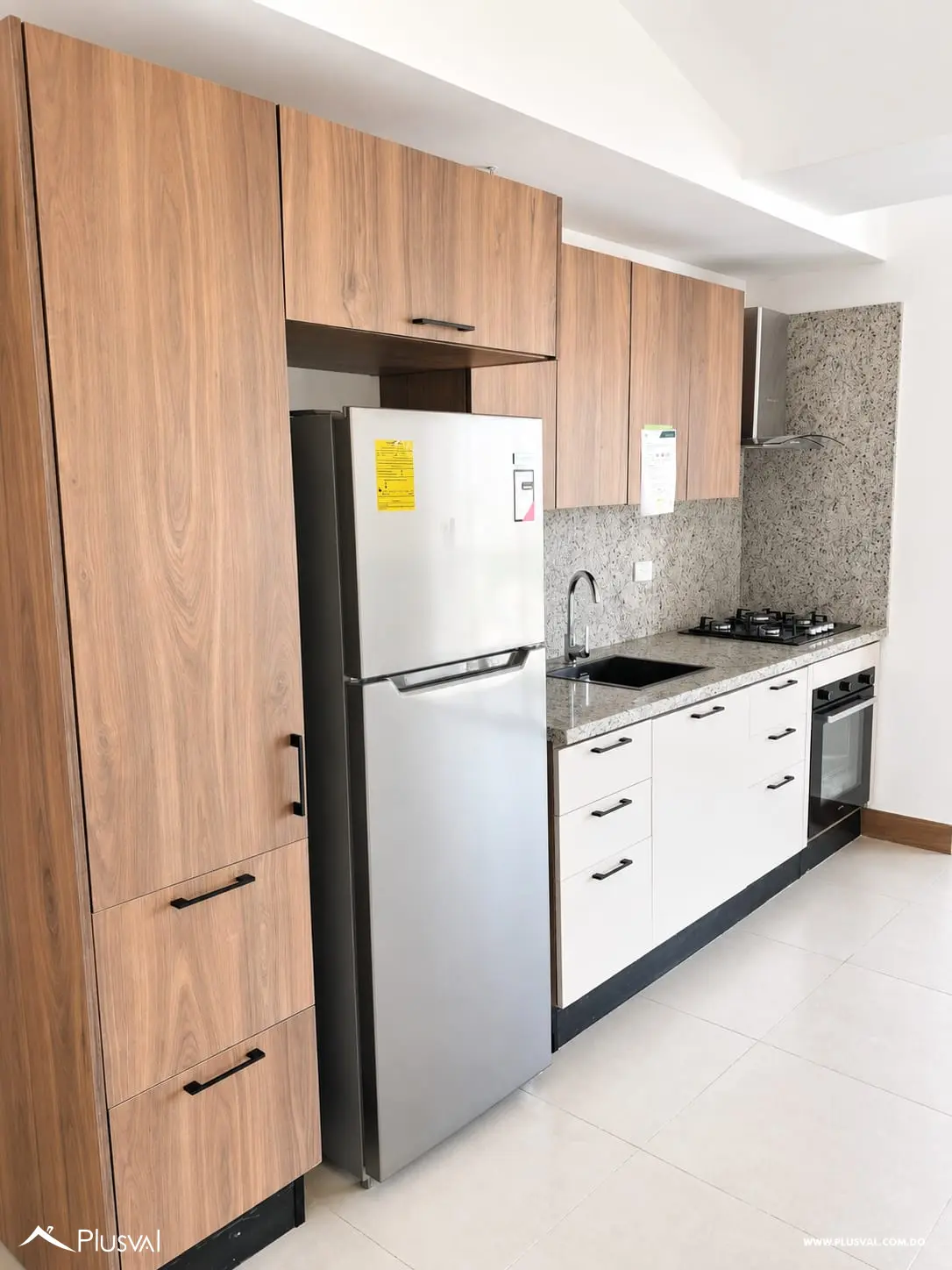 Moderno y amplio apartamento en alquiler con linea blanca 518819