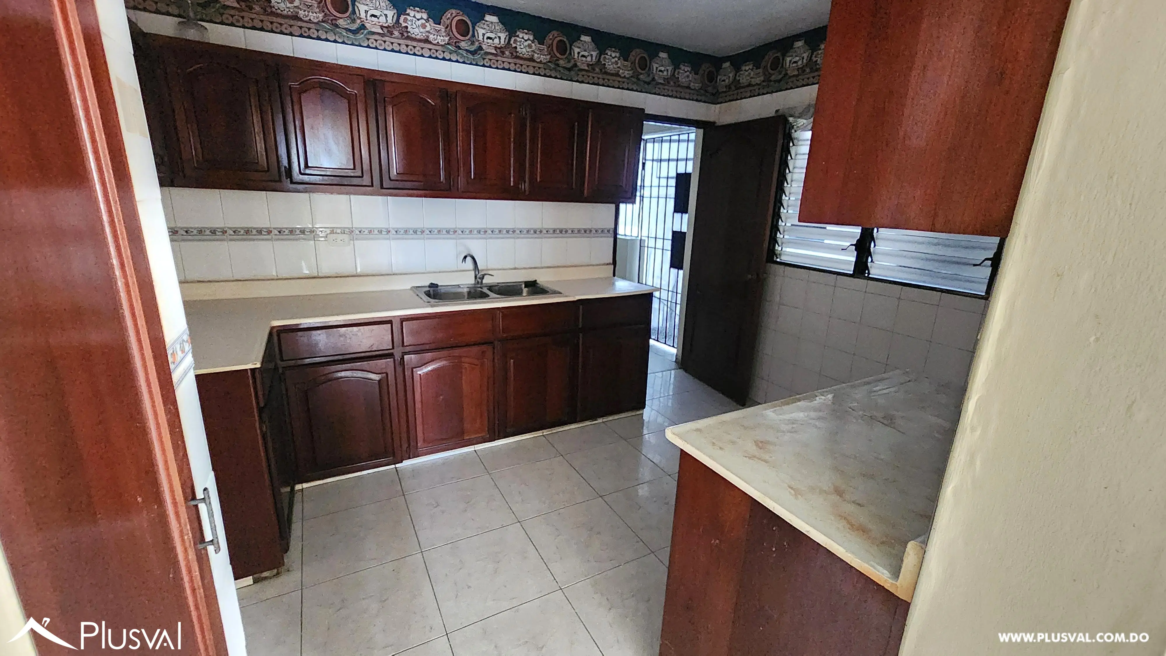 Se vende apartamento clásico de 3 habitaciones en Bella Vista 477935