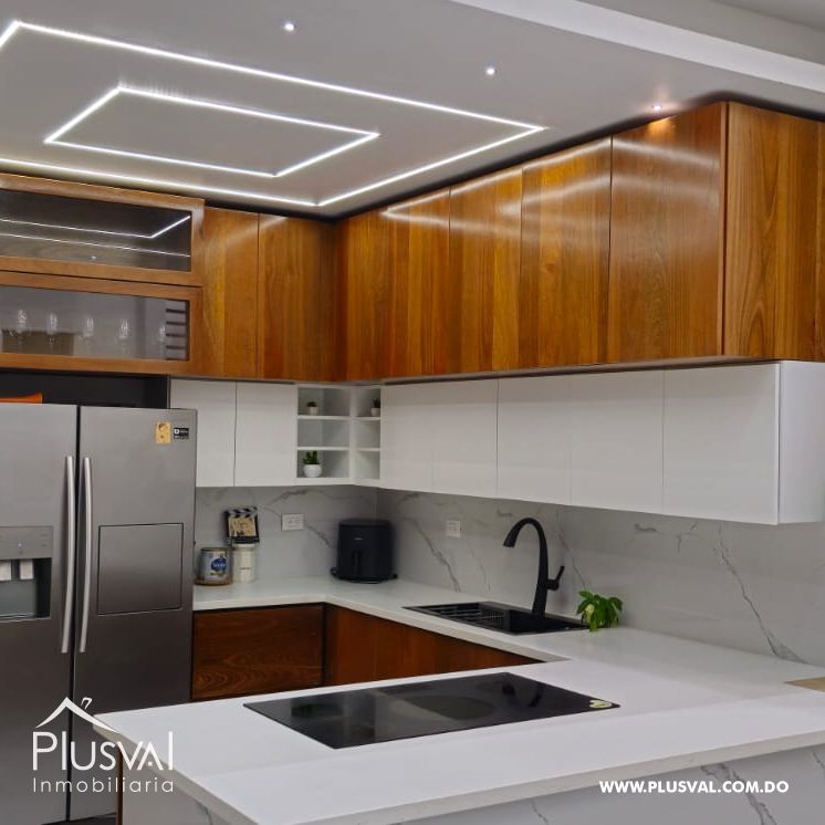 Moderna y espaciosa Casa en venta dentro de residencial cerrado en Gurabo 370306