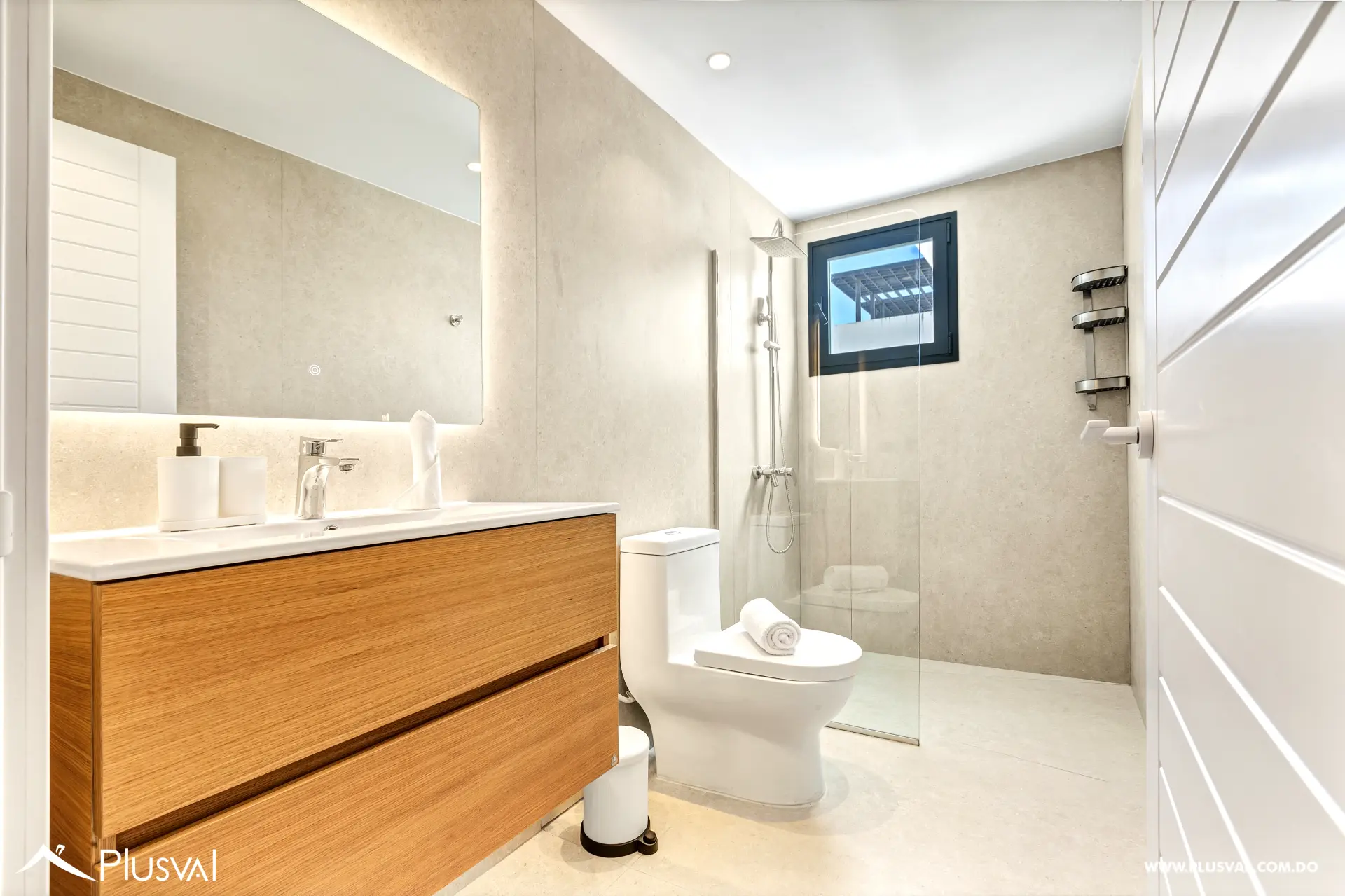 Apartamento frente al mar con terraza y jacuzzi privado en Los Corales, Bávaro 487733