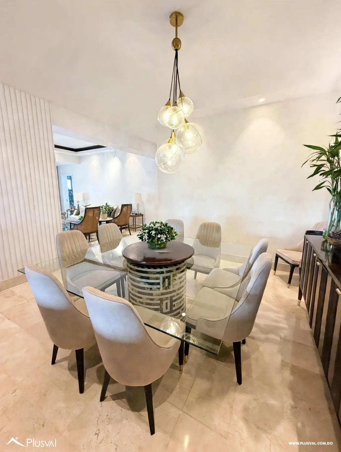 Exclusivo pent-house ubicado en el prestigioso sector de Serralles. 529643