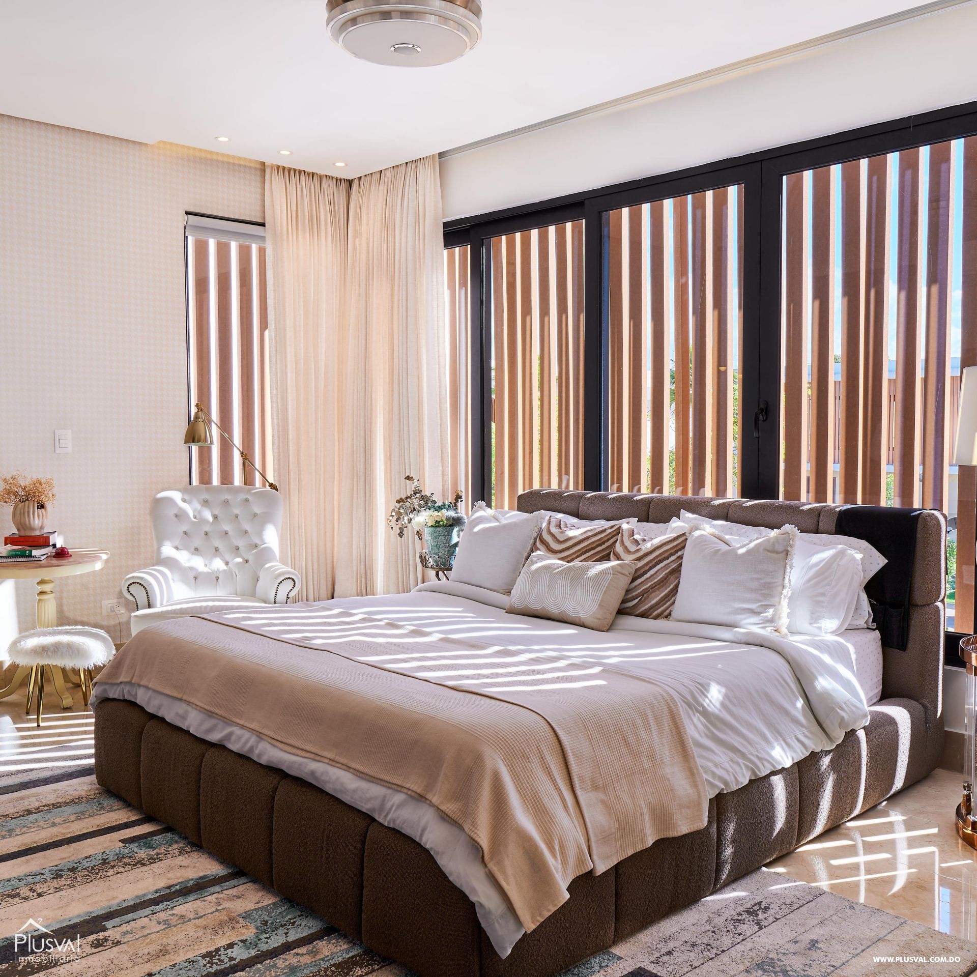 Presentamos esta lujosa residencia en Venta ubicada en Las Carmelitas 418093