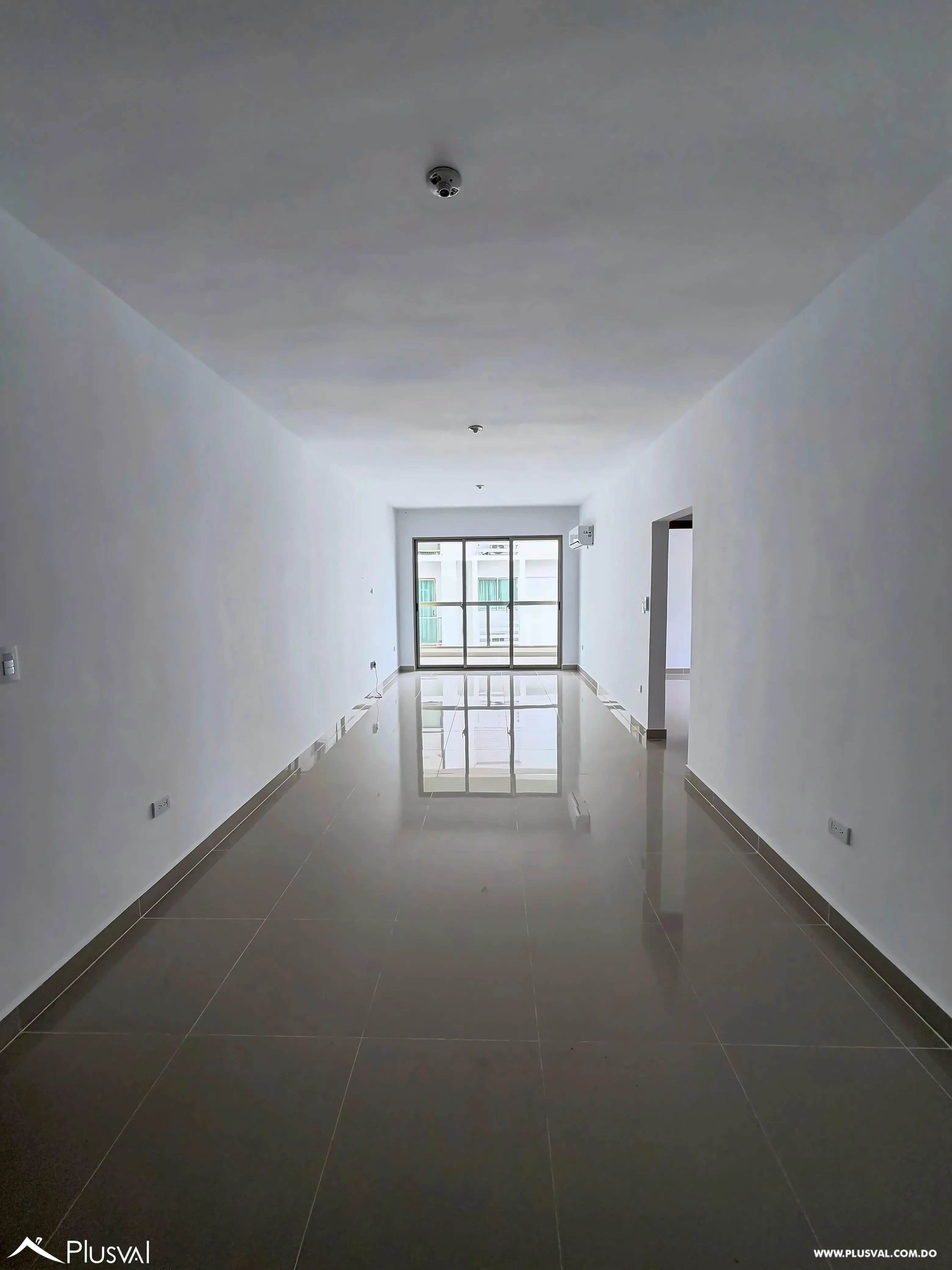 Apartamento en alquiler nuevo a estrenar de 2 habitaciones y 2 parqueos 512240