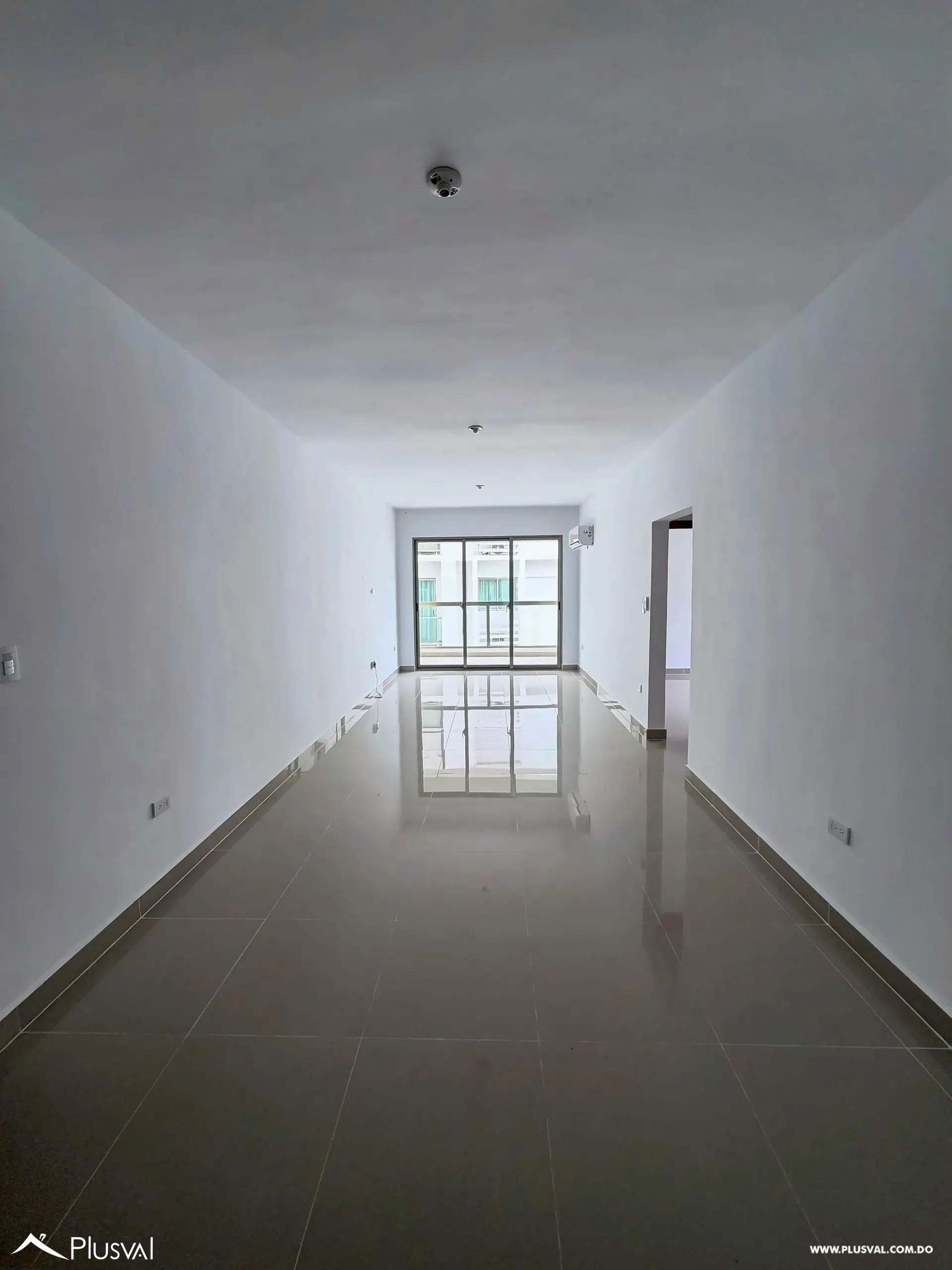 Apartamento en alquiler nuevo a estrenar de 2 habitaciones y 2 parqueos 512240