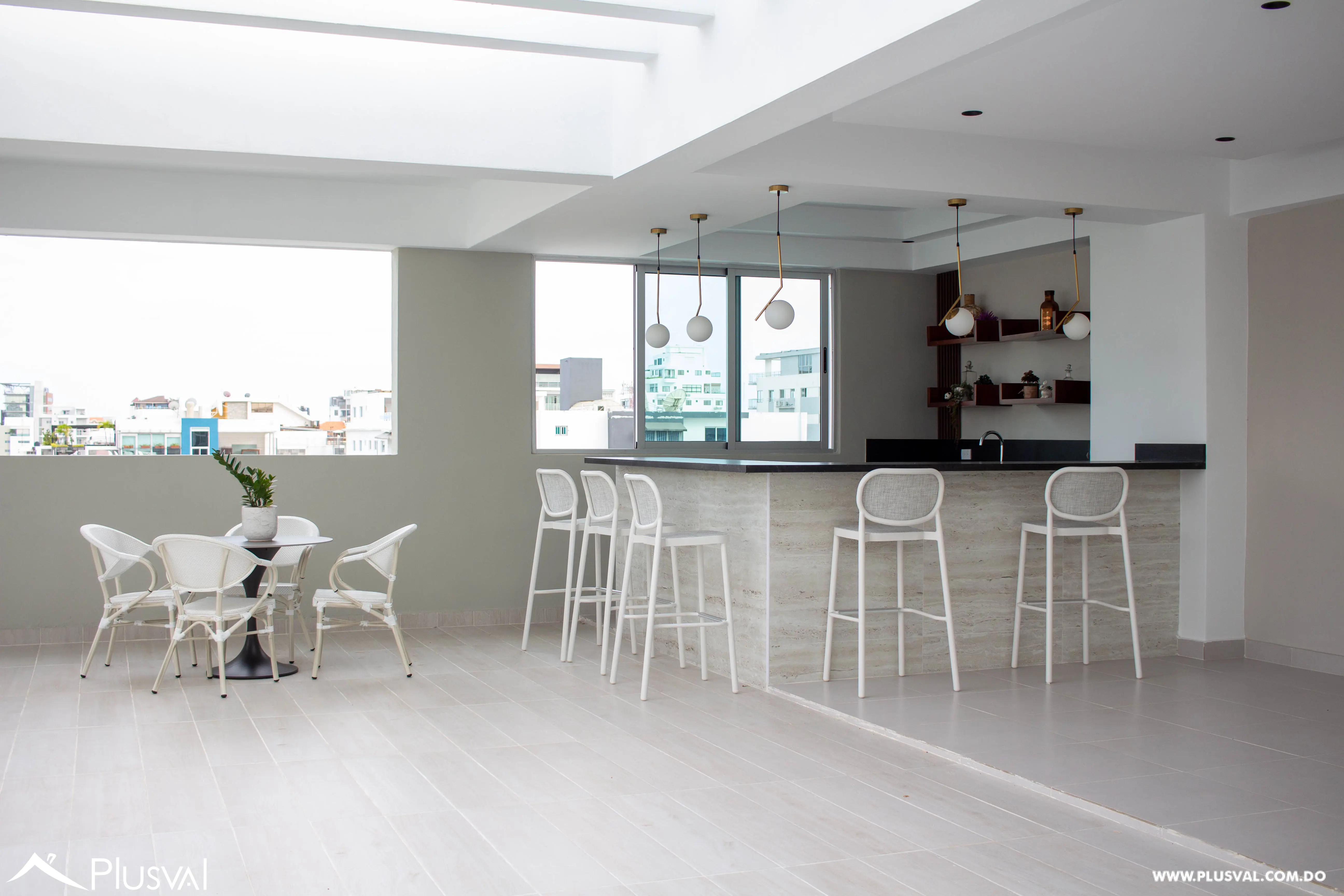 Apartamento en venta de 1 habitación amueblado en Evaristo Morales 492877