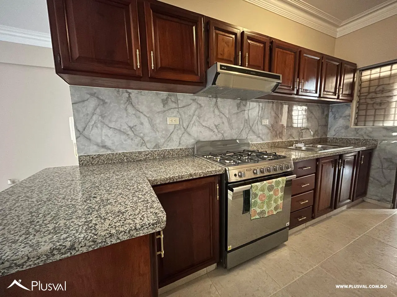 Apartamento en alquiler en un segundo nivel 493904