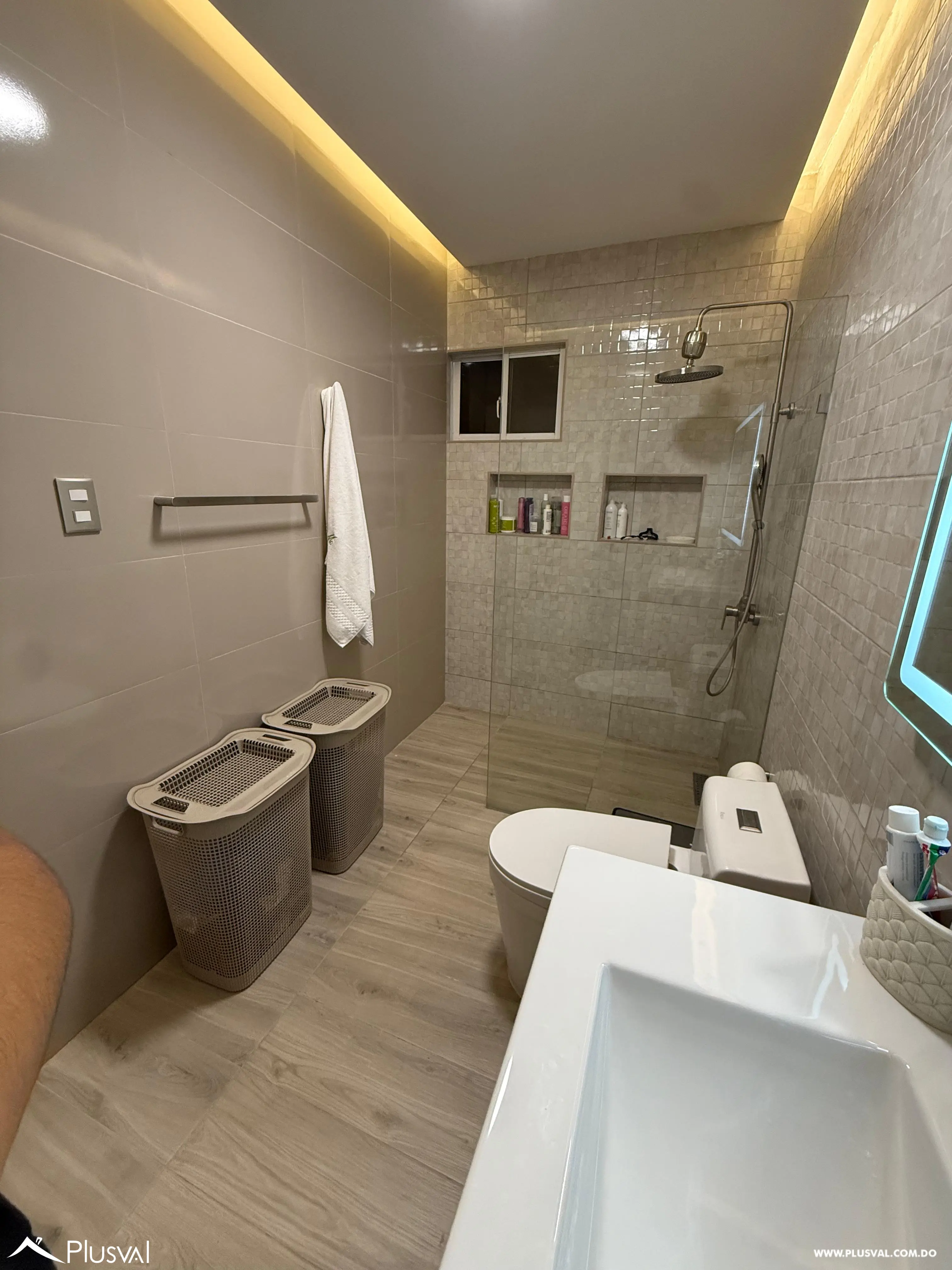 Venta Amplio Penthouse en Los Restauradores 495445