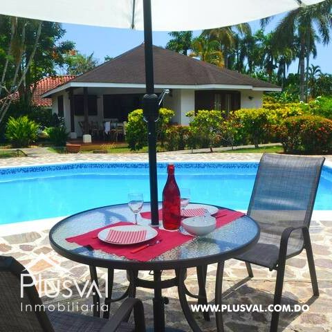 Complejo de 2 Villas y 1 Bungalow 242434