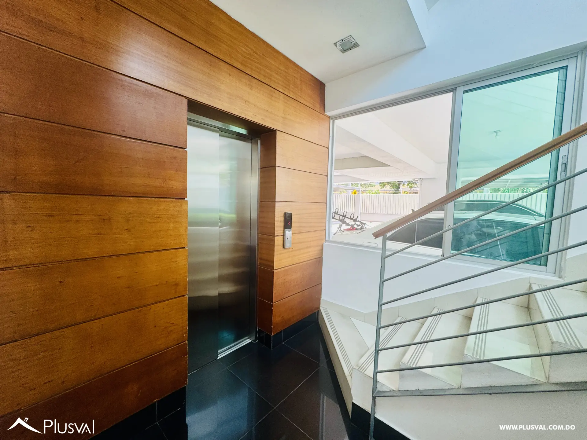 Amplio Penthouse en venta con terraza privada y jacuzzi 511305