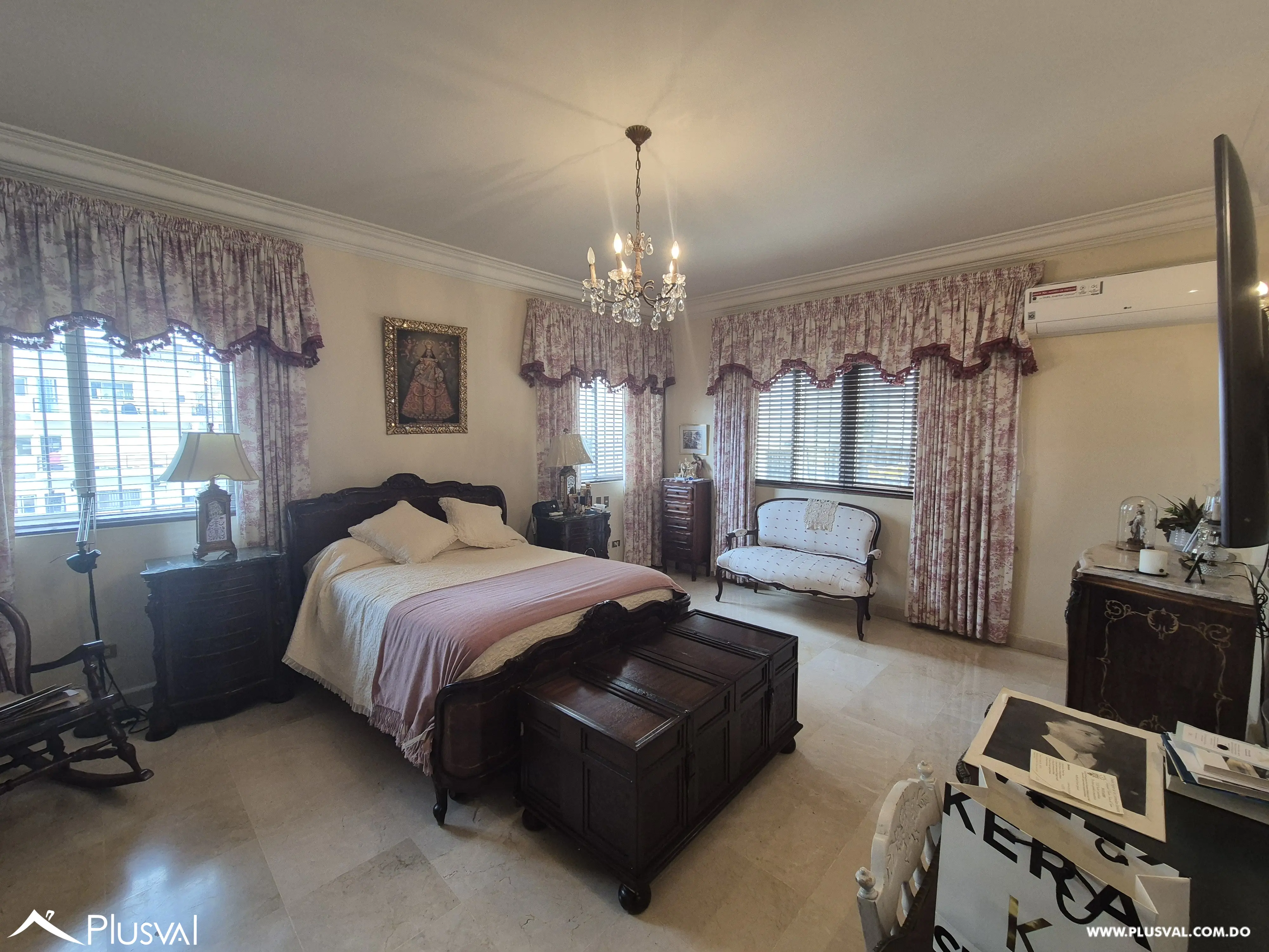 Apartamento uno por piso en venta en Serralles en piso alto 456481