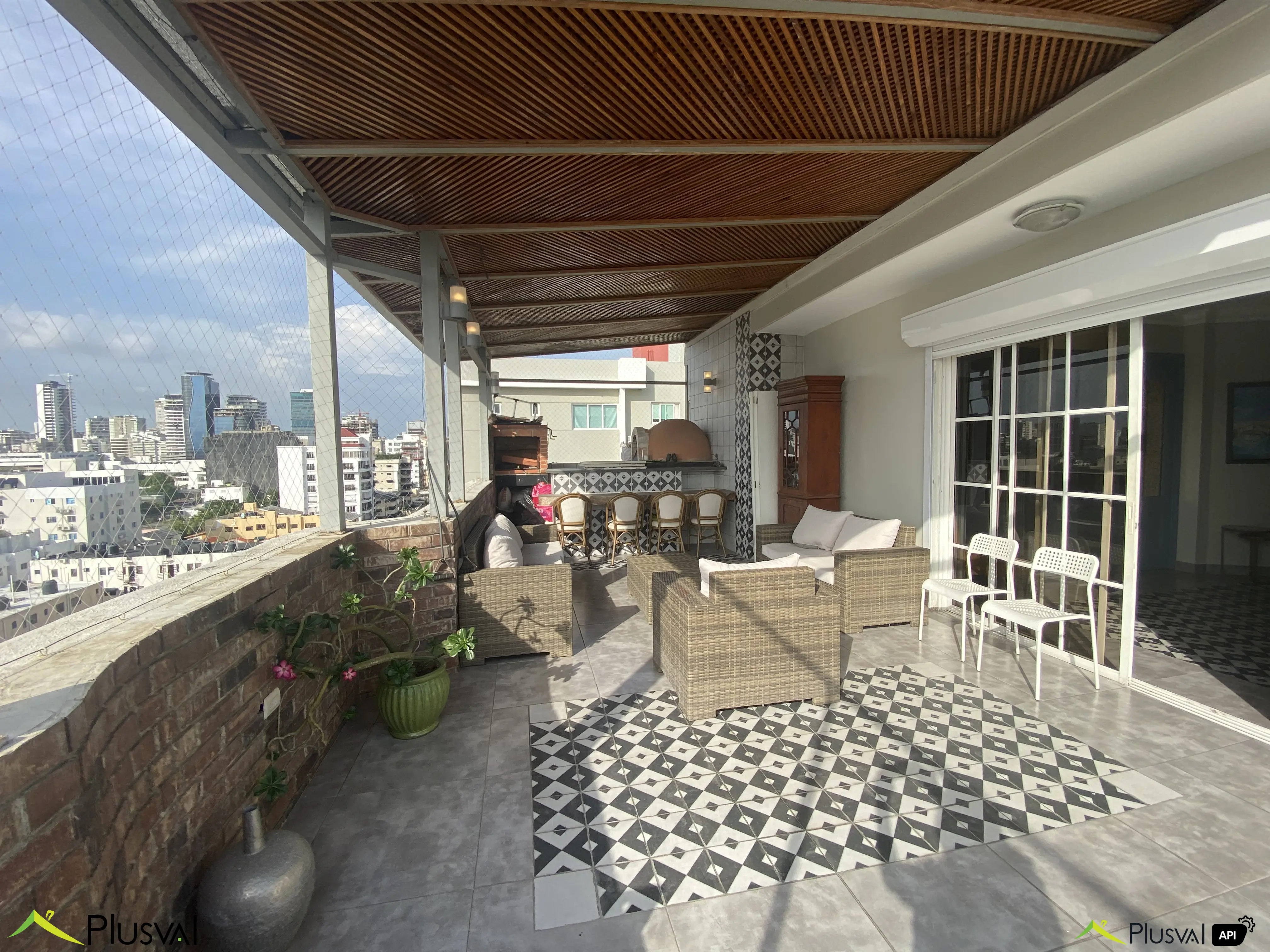 Vendo Excelente Apartamento Clásico en Evaristo Morales 450496