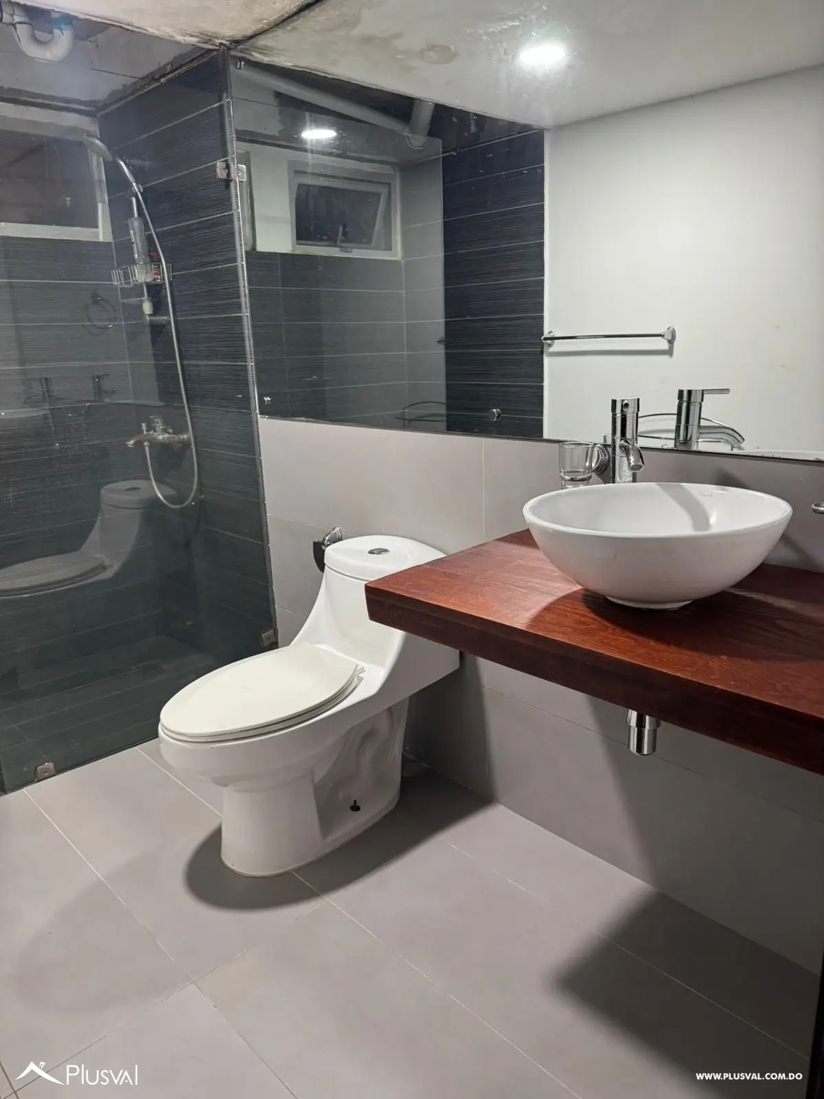 Alquilo apartamento con línea blanca 507065