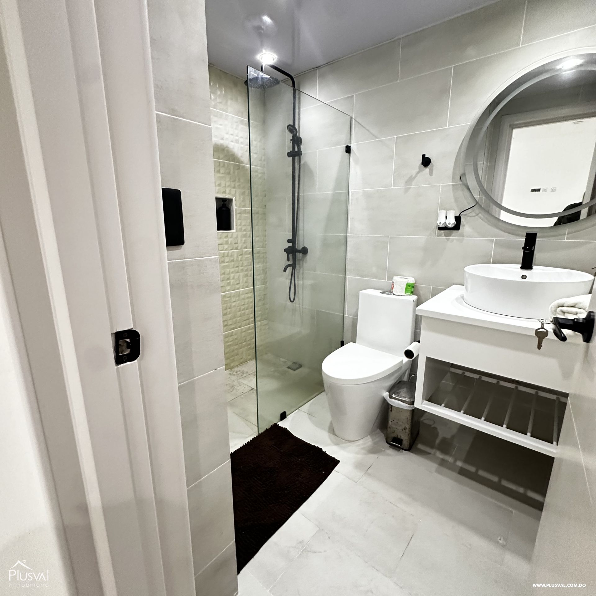 Venta de apartamento en primera línea de playa en Juan Dolio 362256