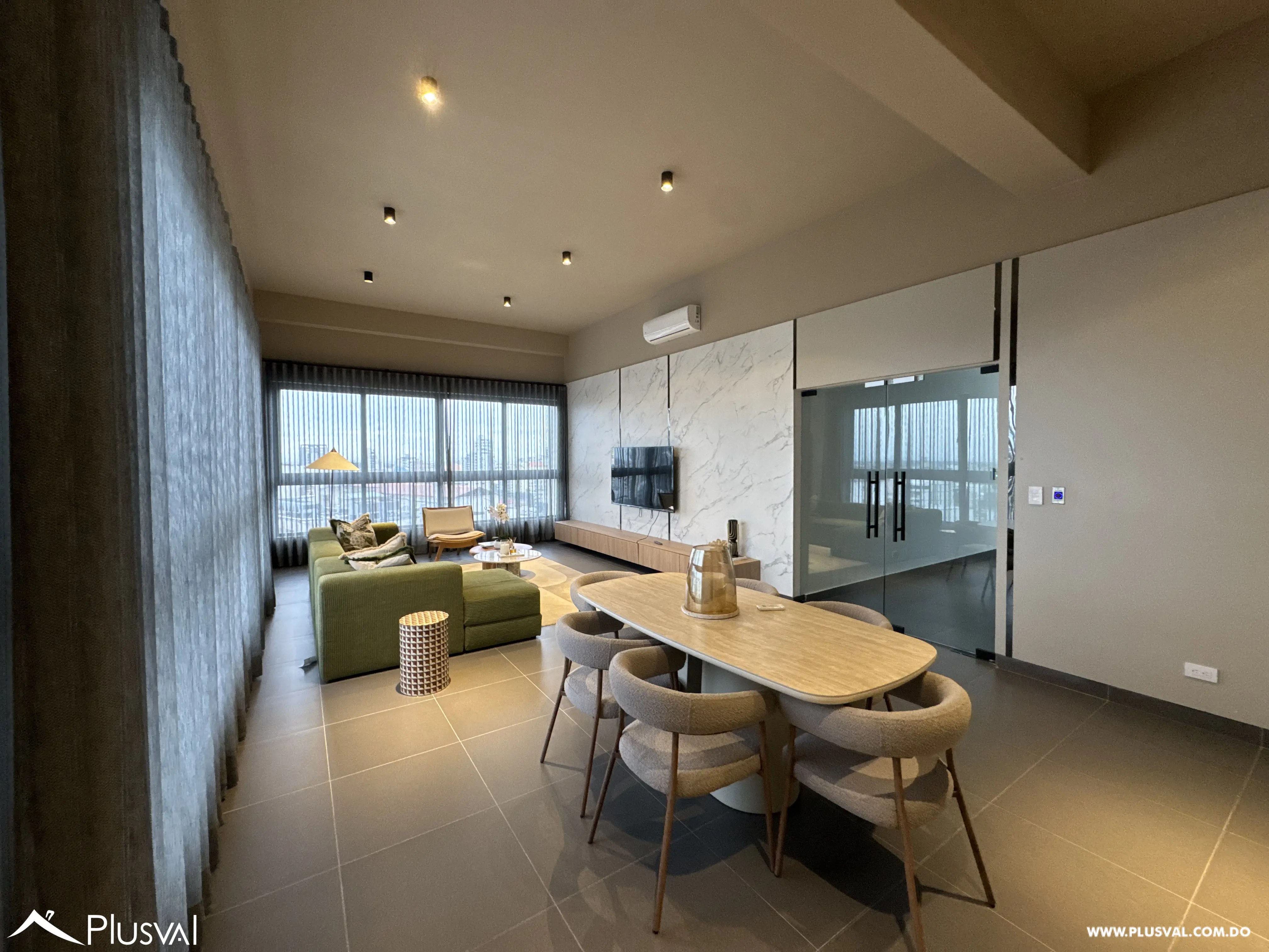 Apartamento en venta de dos habitaciones en Naco con linea blanca. 484670