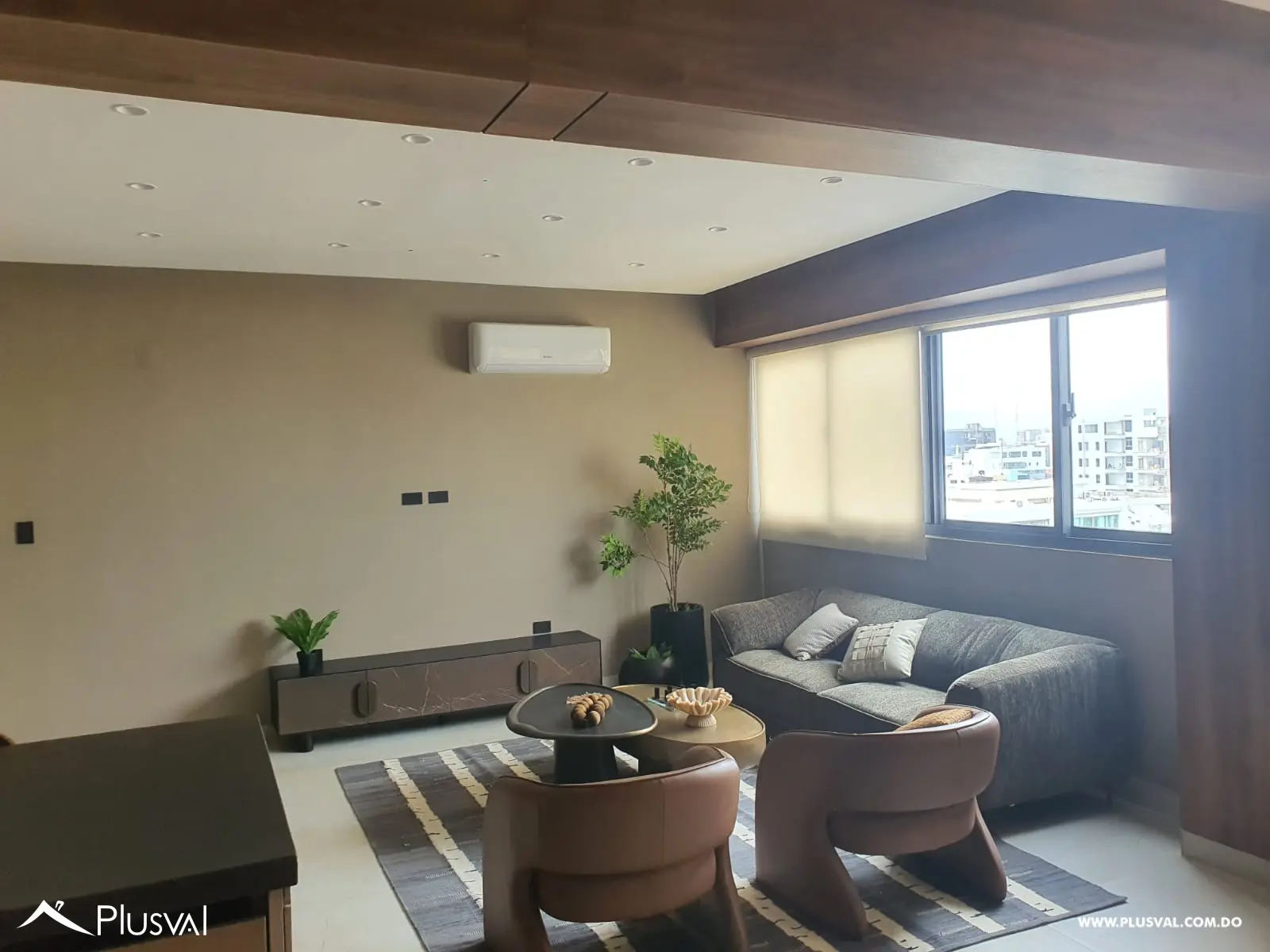 Apartamento en alquiler de 2 habitaciones en Evaristo Morales 497206