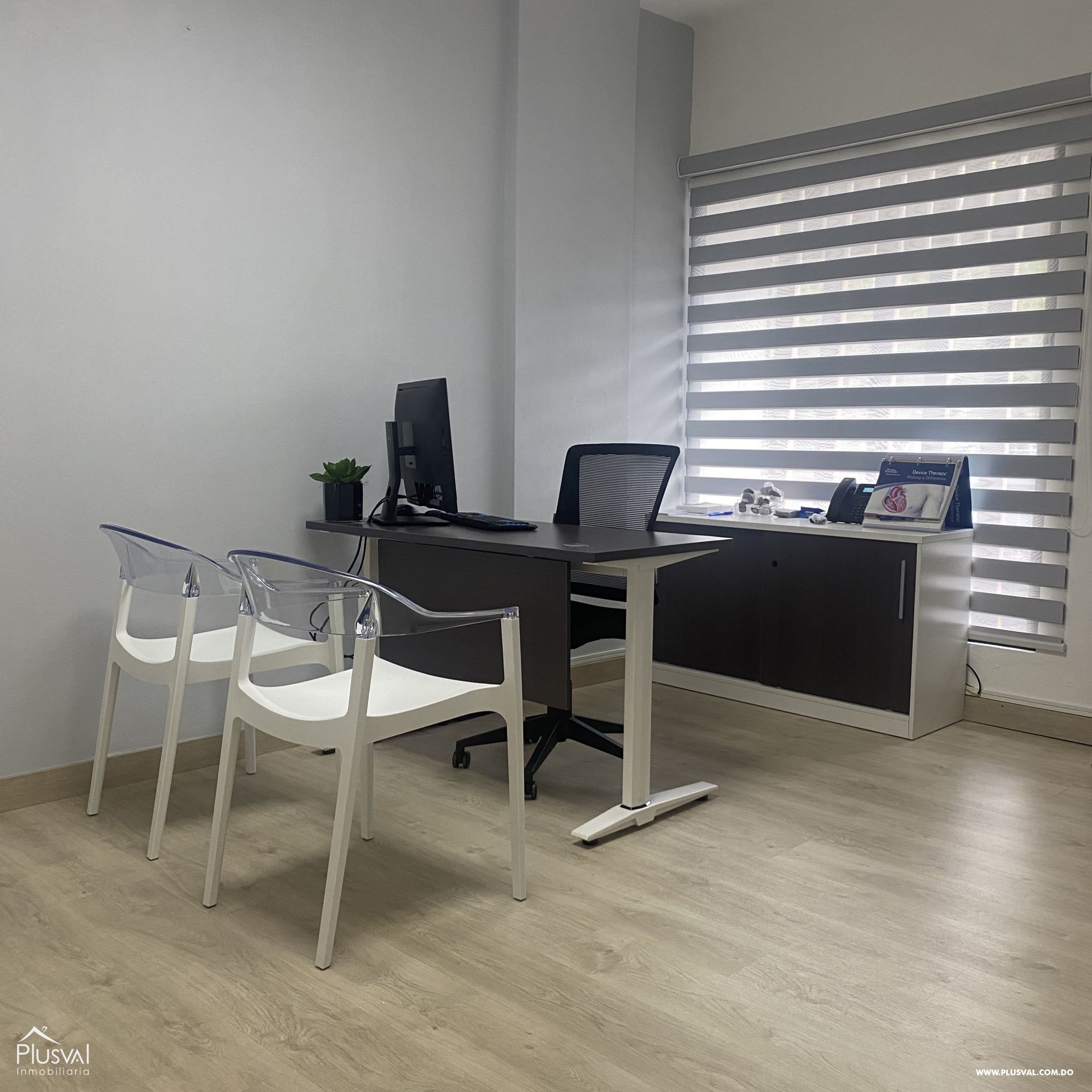 Alquilo local comercial moderno vacío en Bella Vista 403939