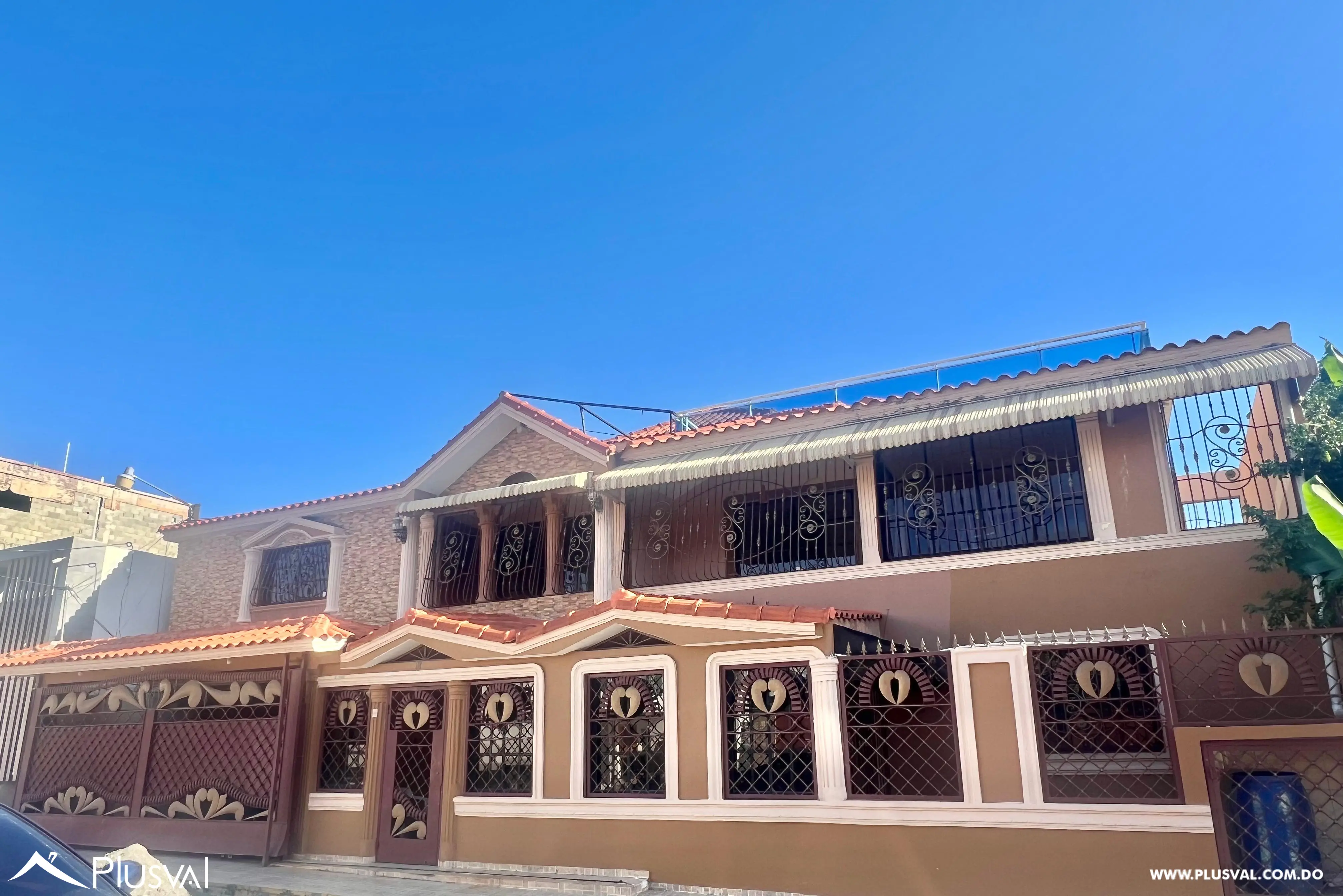 Casa en Brisa Oriental de 3 niveles. 478370