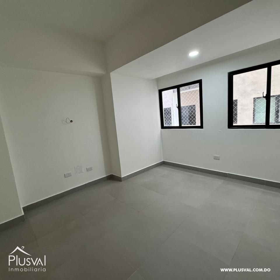 Venta de moderno apartamento en Evaristo Morales 368011