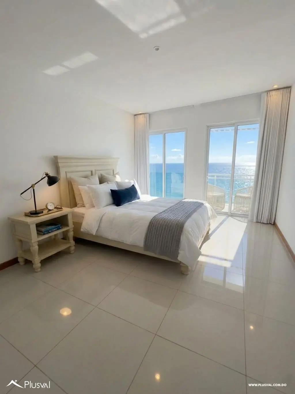 Amplio apartamento en alquiler amueblado frente al mar. 535304