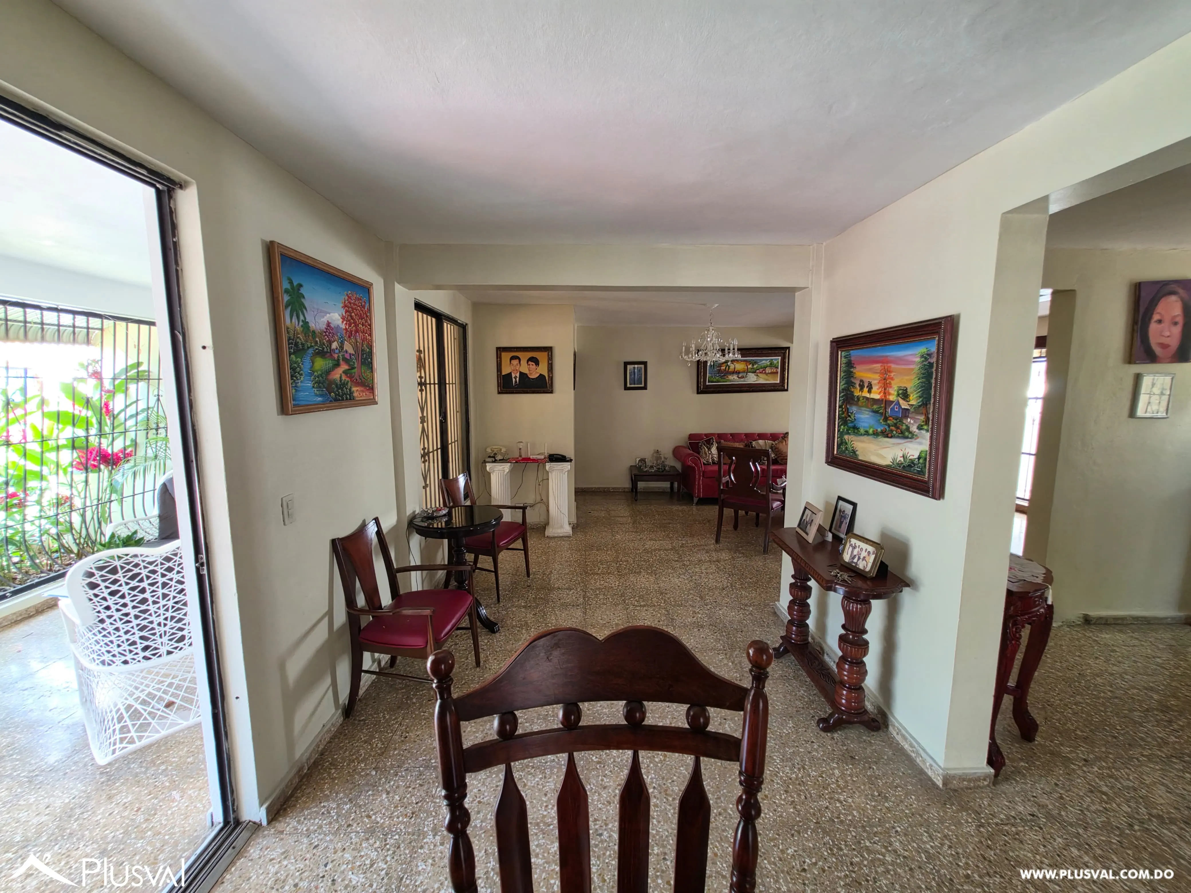 Casa en Venta con Gran Potencial Comercial Próxima a Sabana Larga en Ensanche Ozama 499355