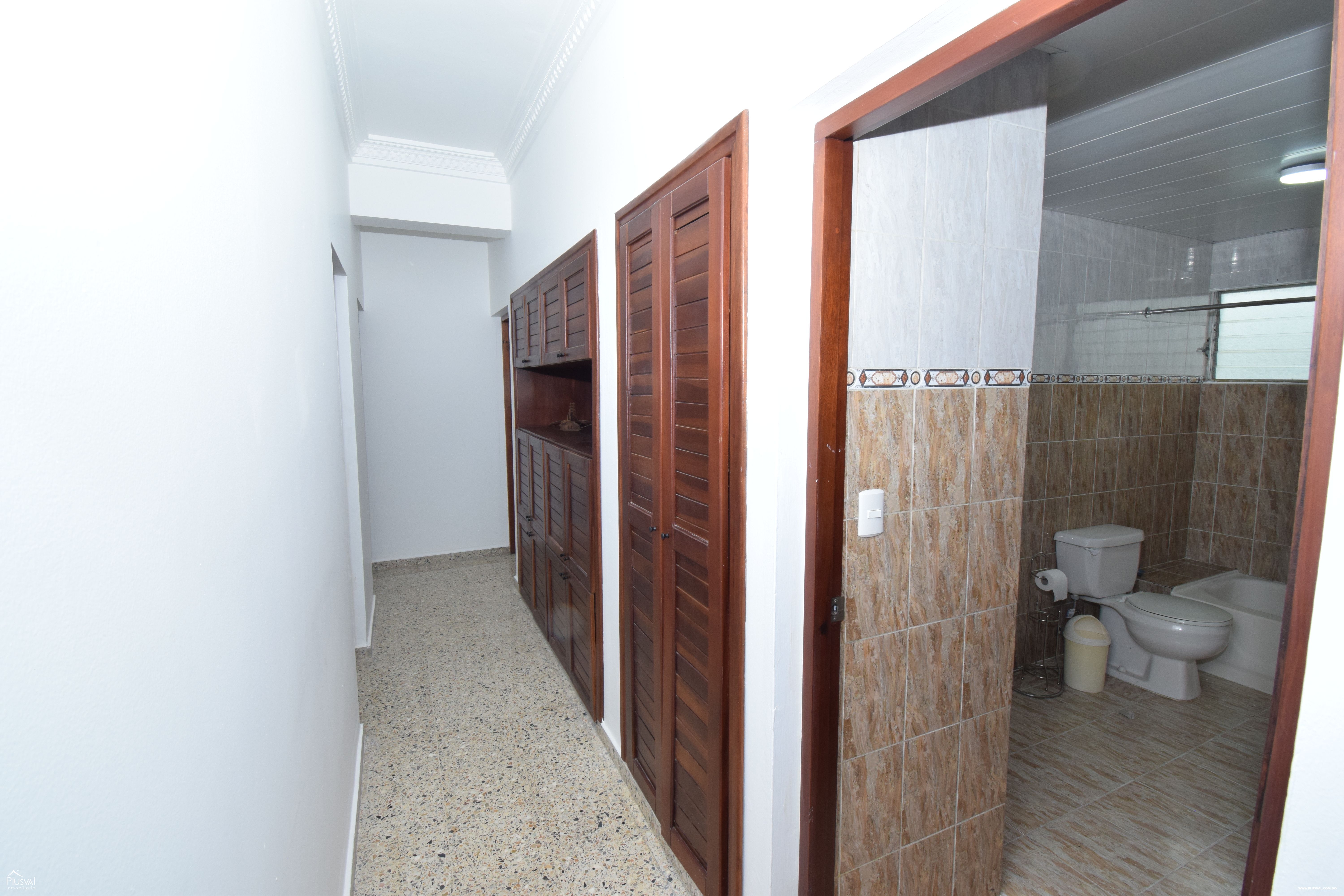 Apartamento de estilo clasico, en alquiler vacio en Condominio Bella Vista 292905