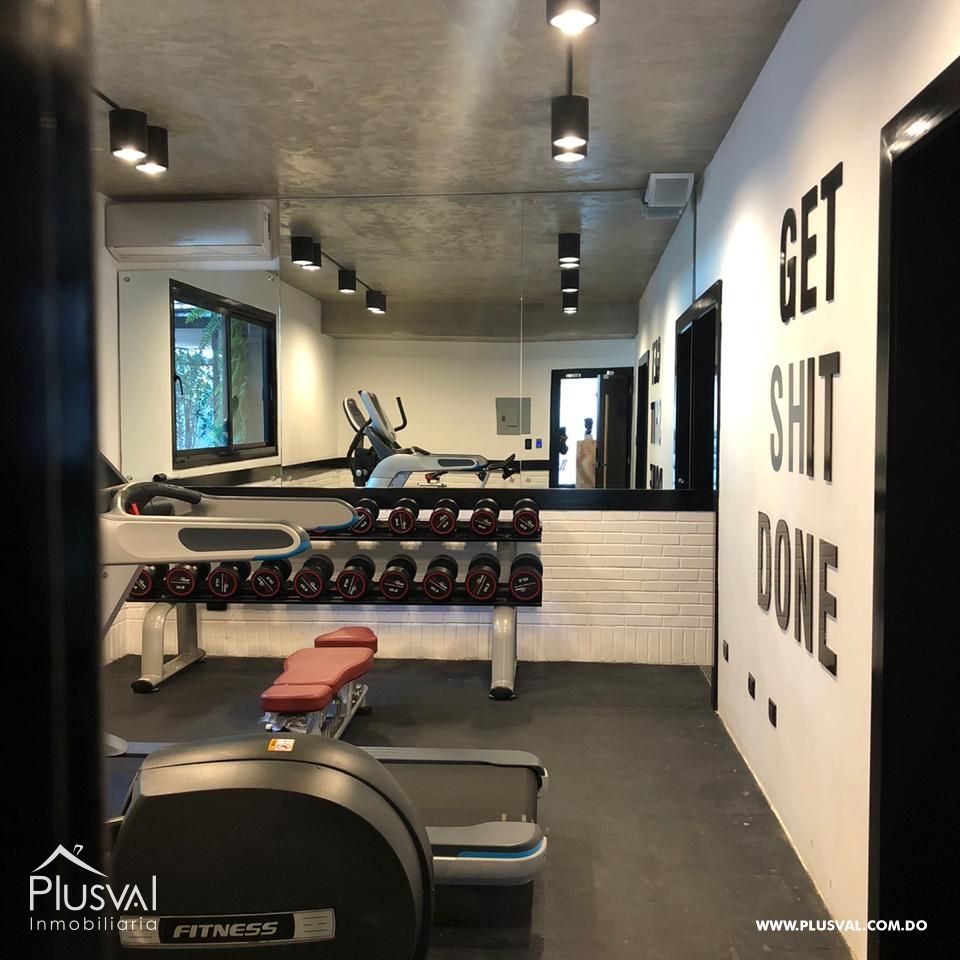 Amplio apartamento en alquiler ubicado en zona privilegiada de Santiago. 257787