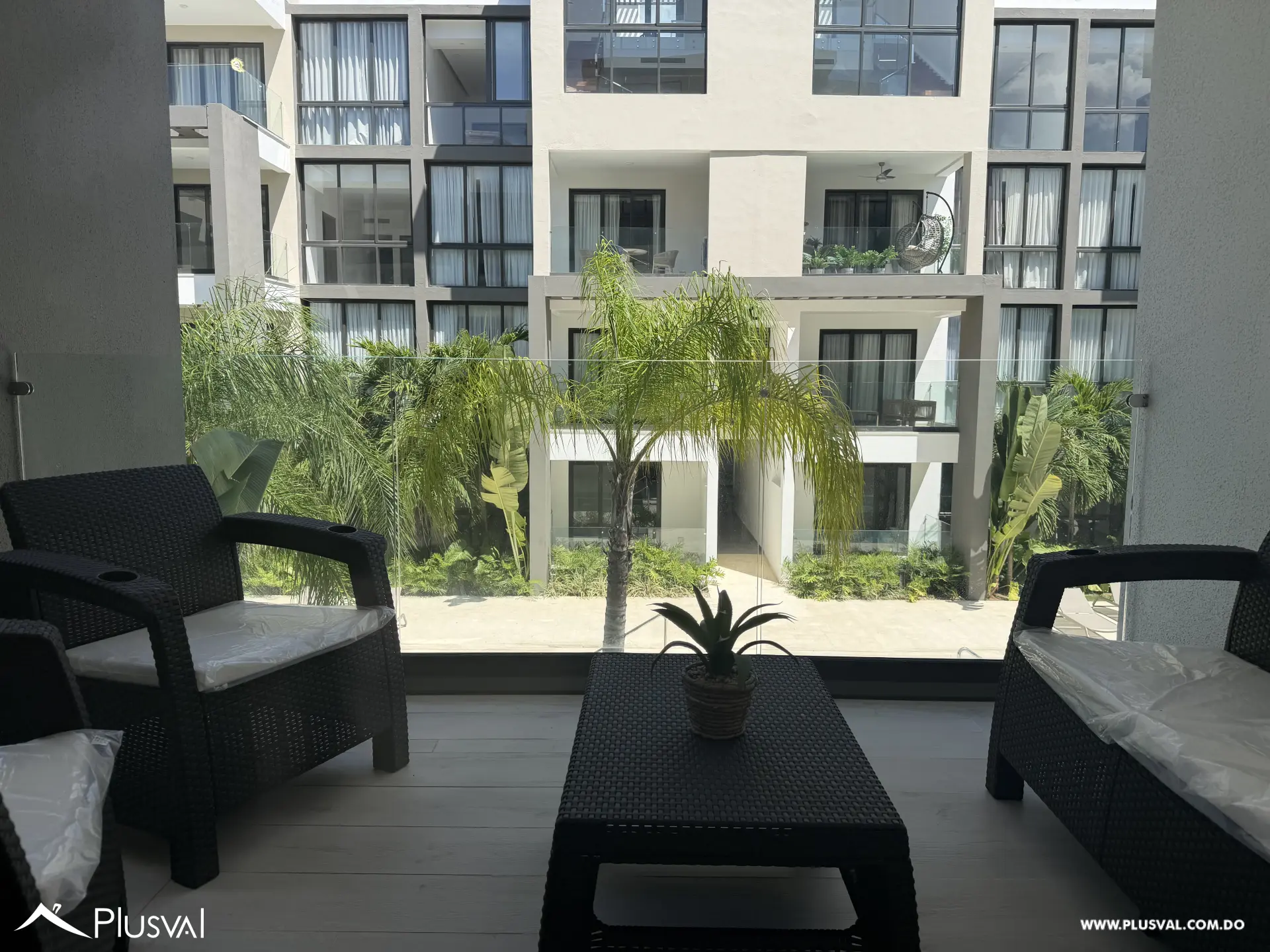 Apartamento amueblado en venta en Ocean Bay 520600