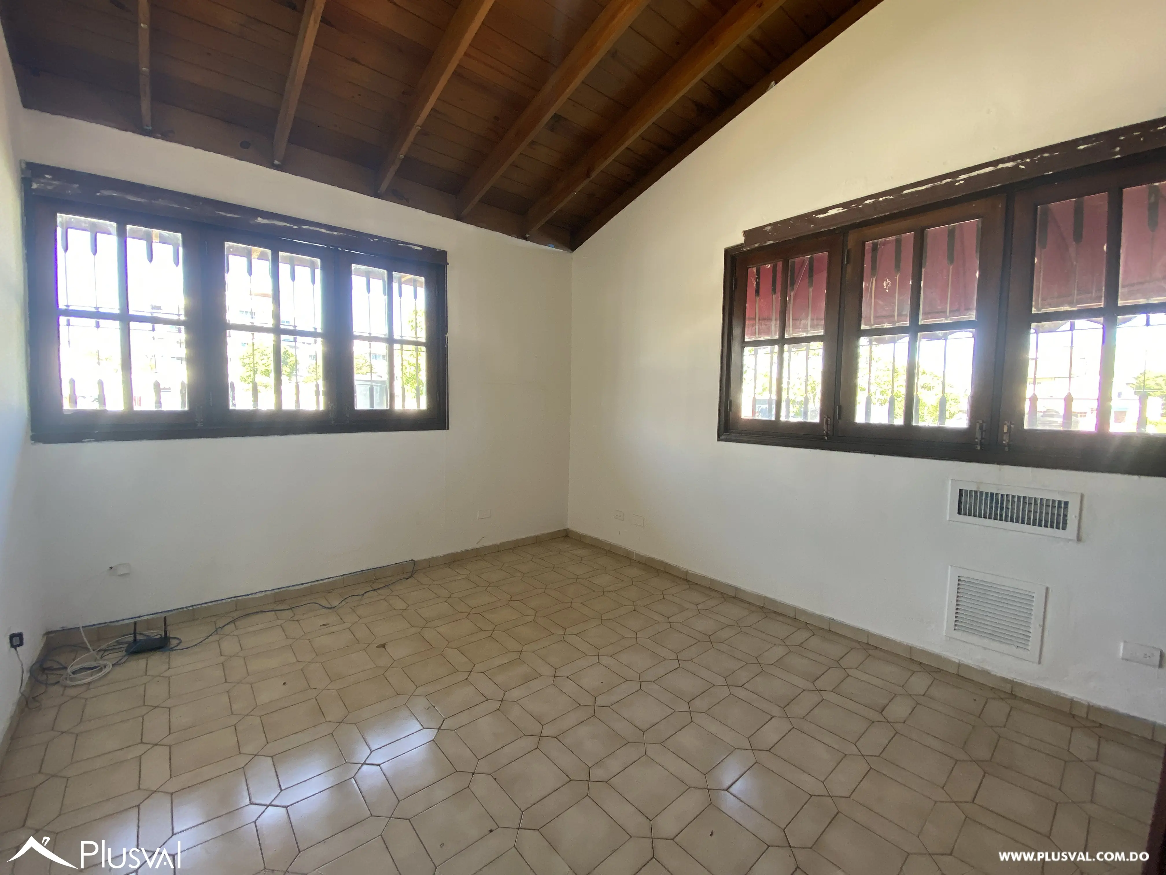 Casa de 5 Habitaciones en la Castellana, DN. 487854