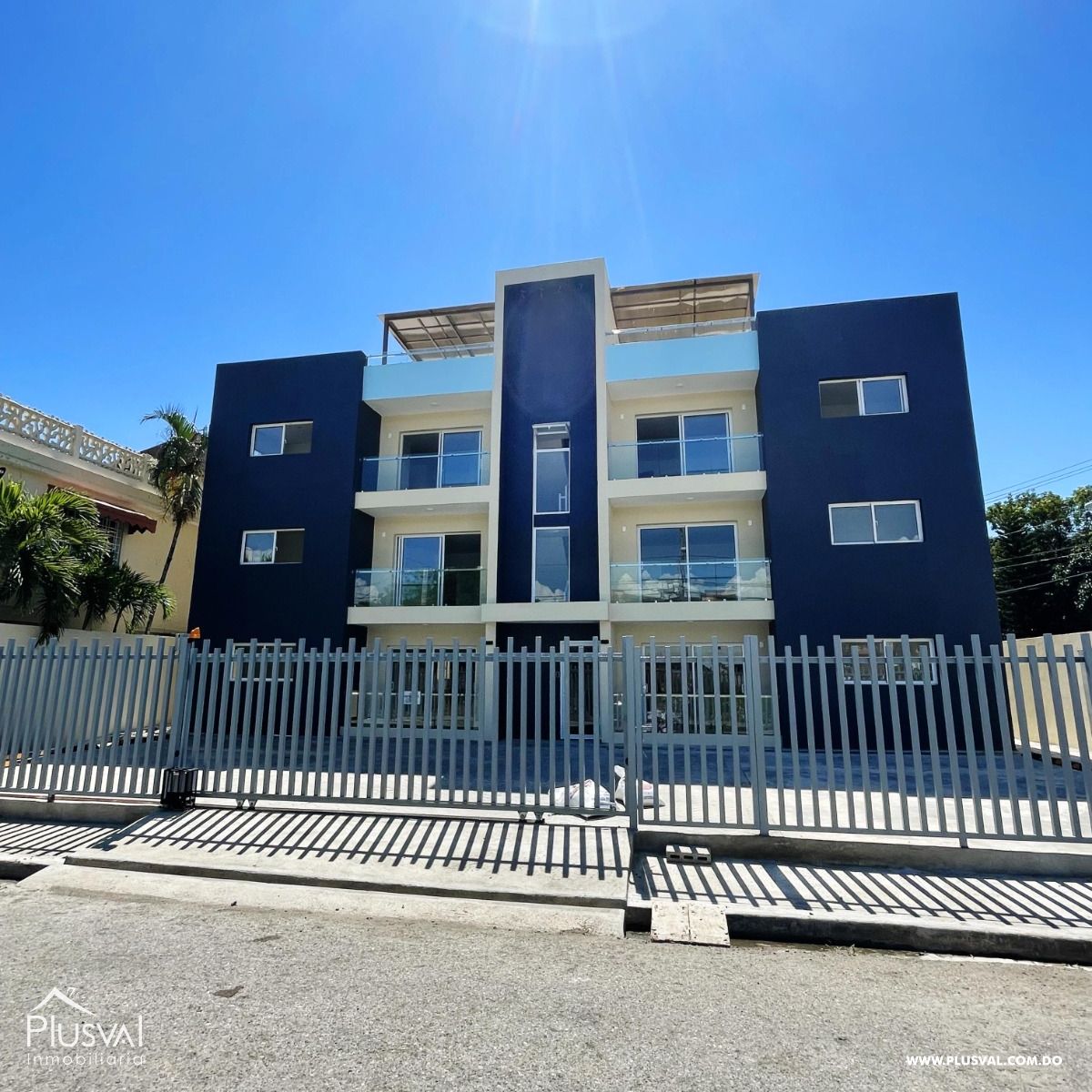 Se vende apartamento en La Vega Tercer nivel con terraza privada 425725
