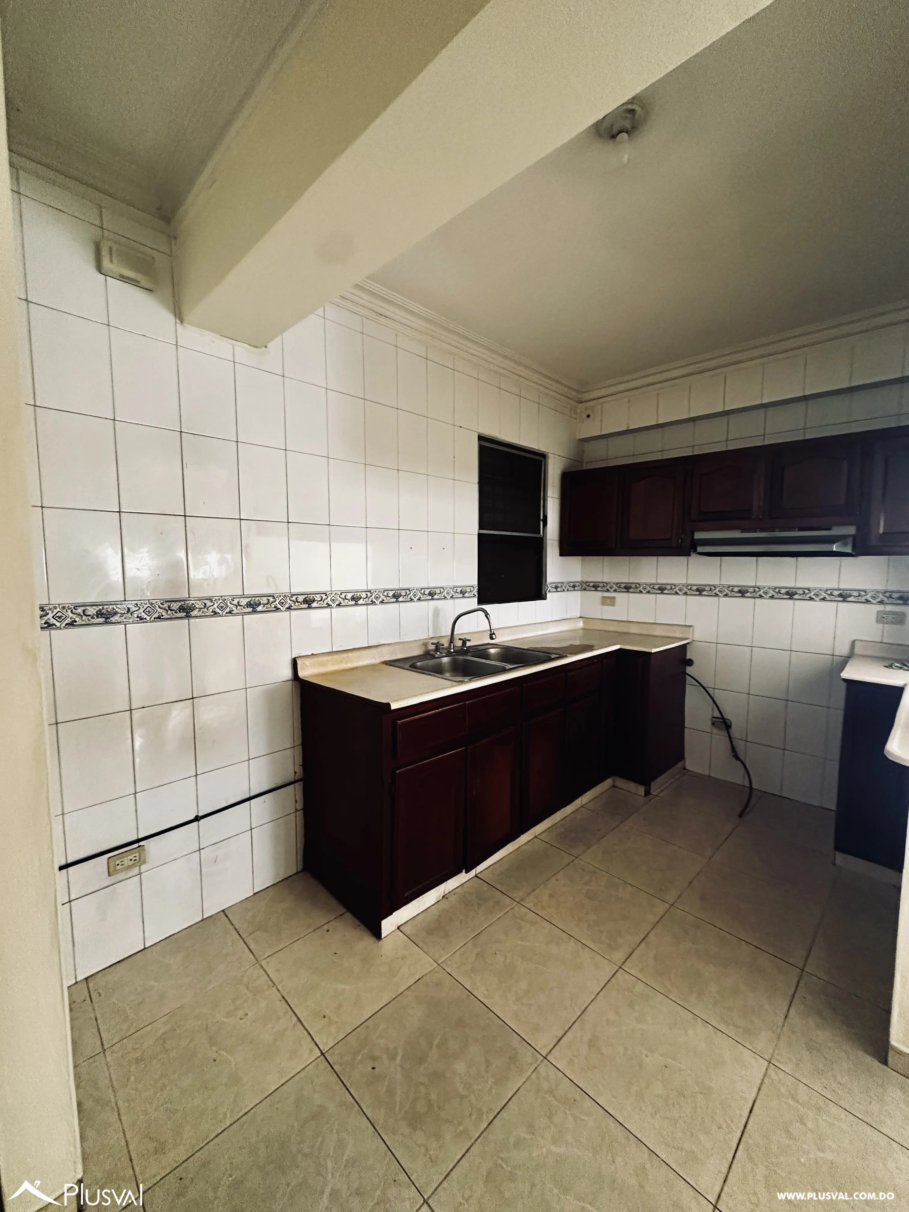 Apartamento de 3 habitaciones en Renacimiento 481980