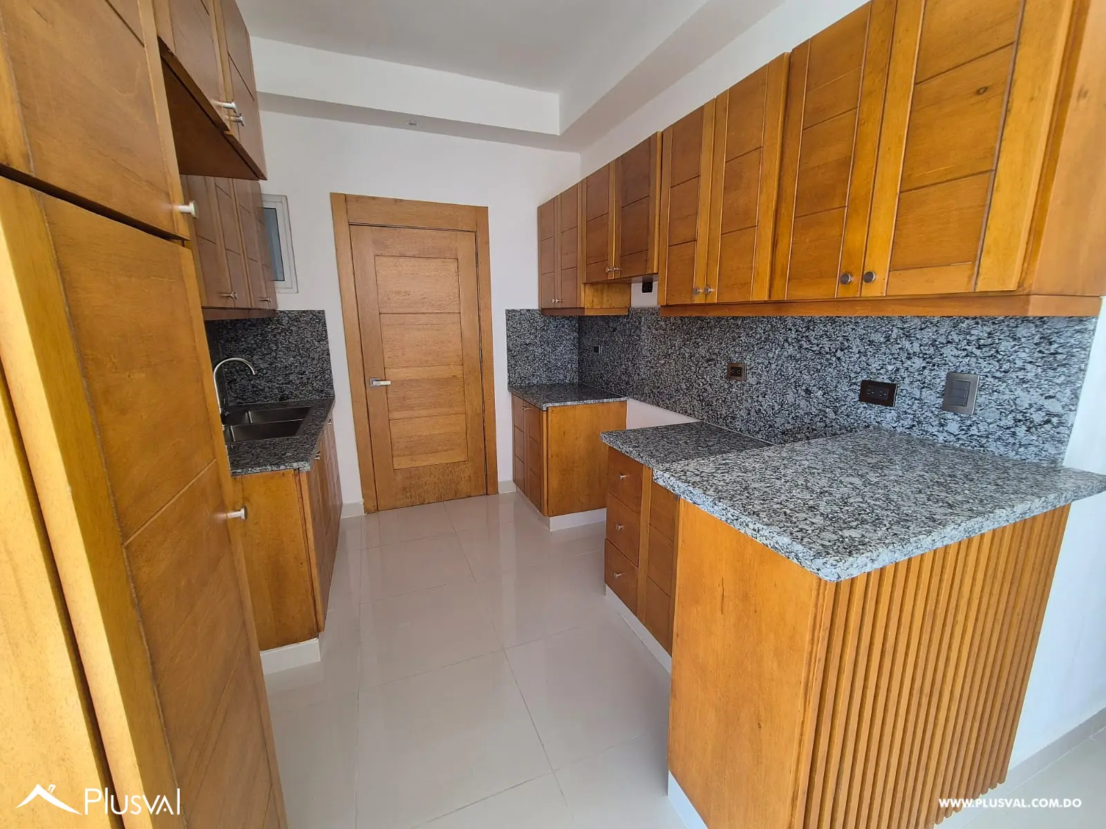 Apartamento en Alquiler de 3 habitaciones en Prado Oriental 458164
