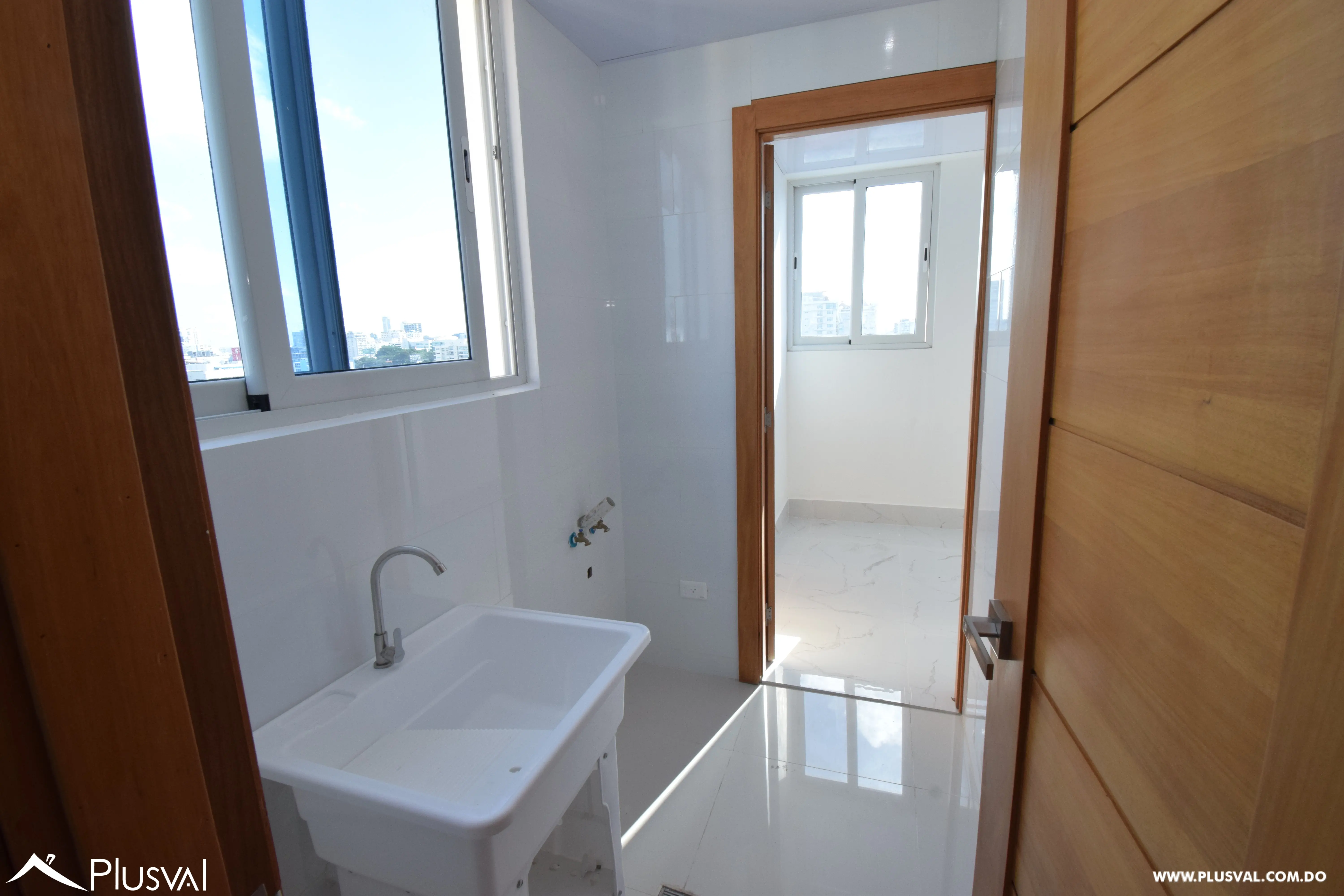 Lujosa Torre en Bella Vista, en la Av. Sarasota 501445
