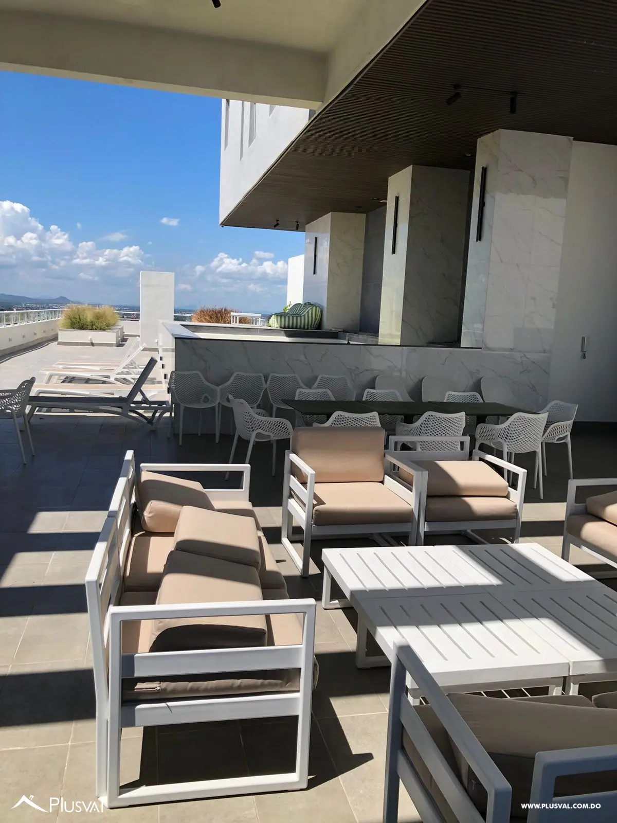 Apartamento amueblado a estrenar en alquiler en Serrallés 459601