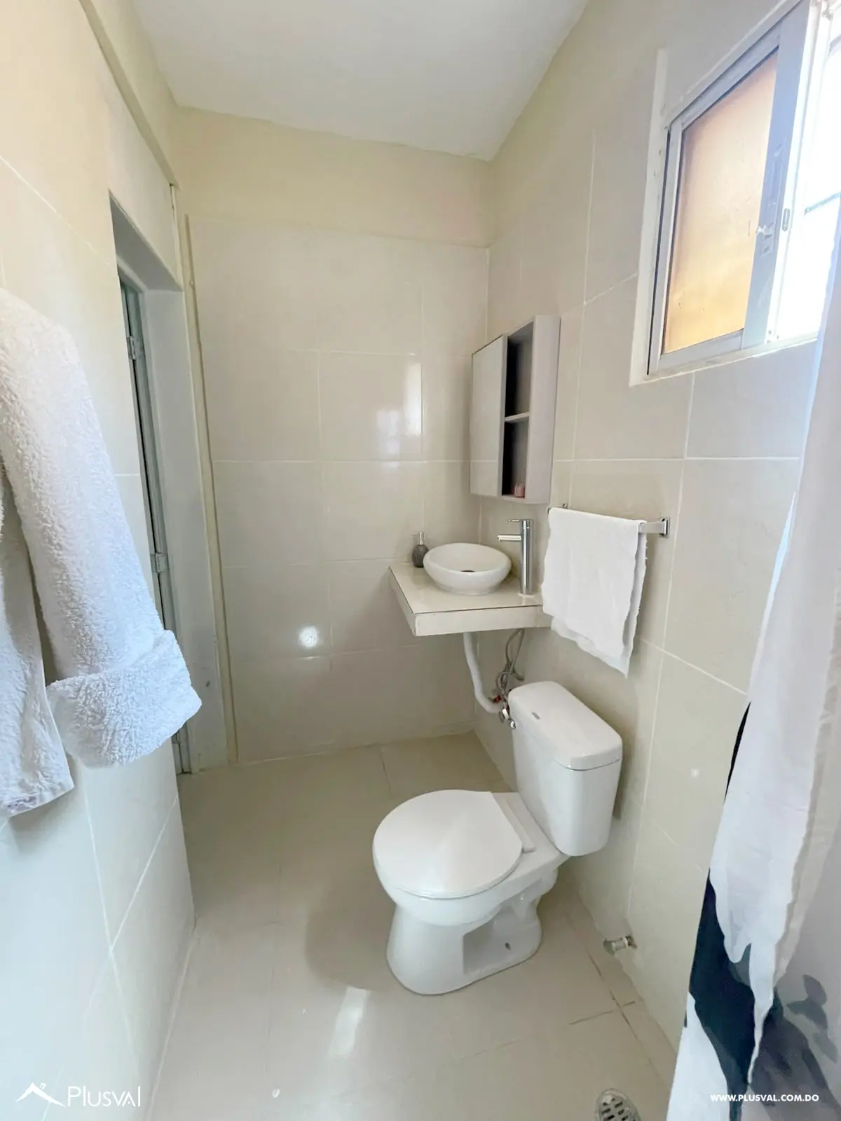 CASA GRANDE EN VENTA  EN EL CENTRO DE BOCA CHICA, IDEAL PARA INVERSION O VIVIR 529878