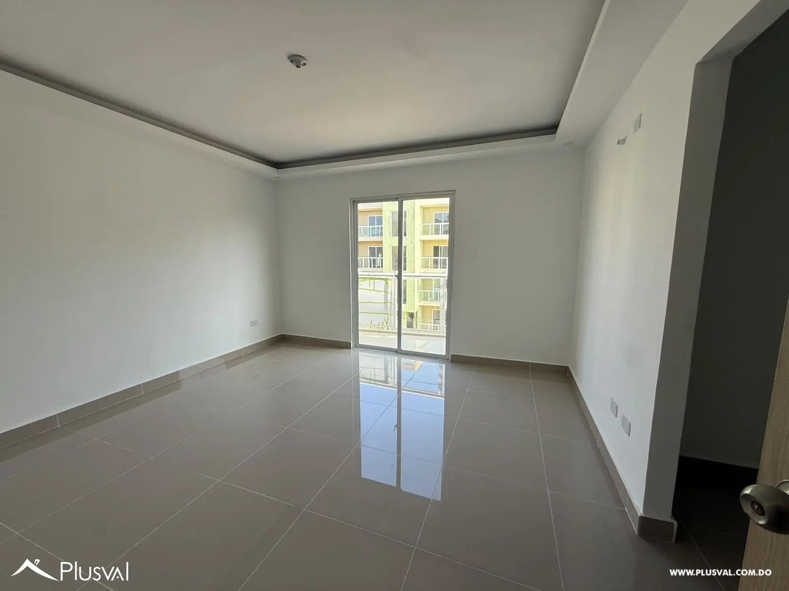 Venta de apartamento en San Isidro de 3 habitaciones 519995