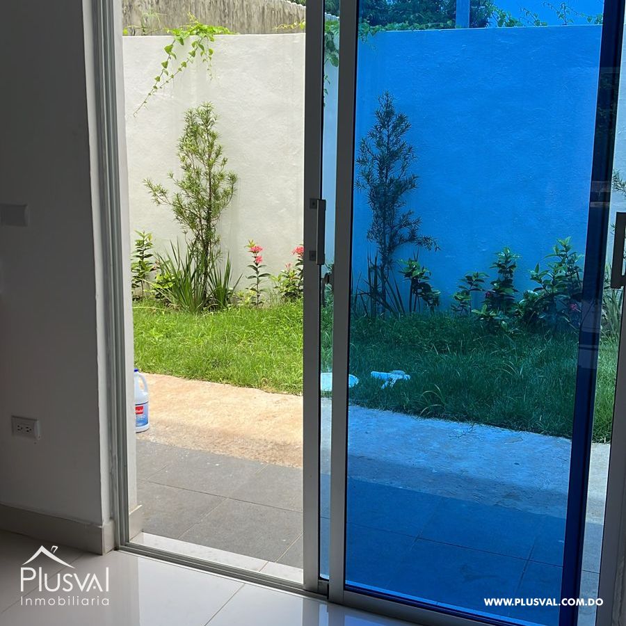 Casa exclusiva y de lujo de dos niveles en Brisa Oriental 413418