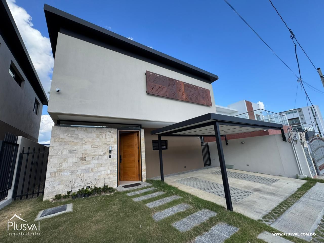 Casa en planos en venta en una zona residencial cerrada, Jardines del Sur. 477800