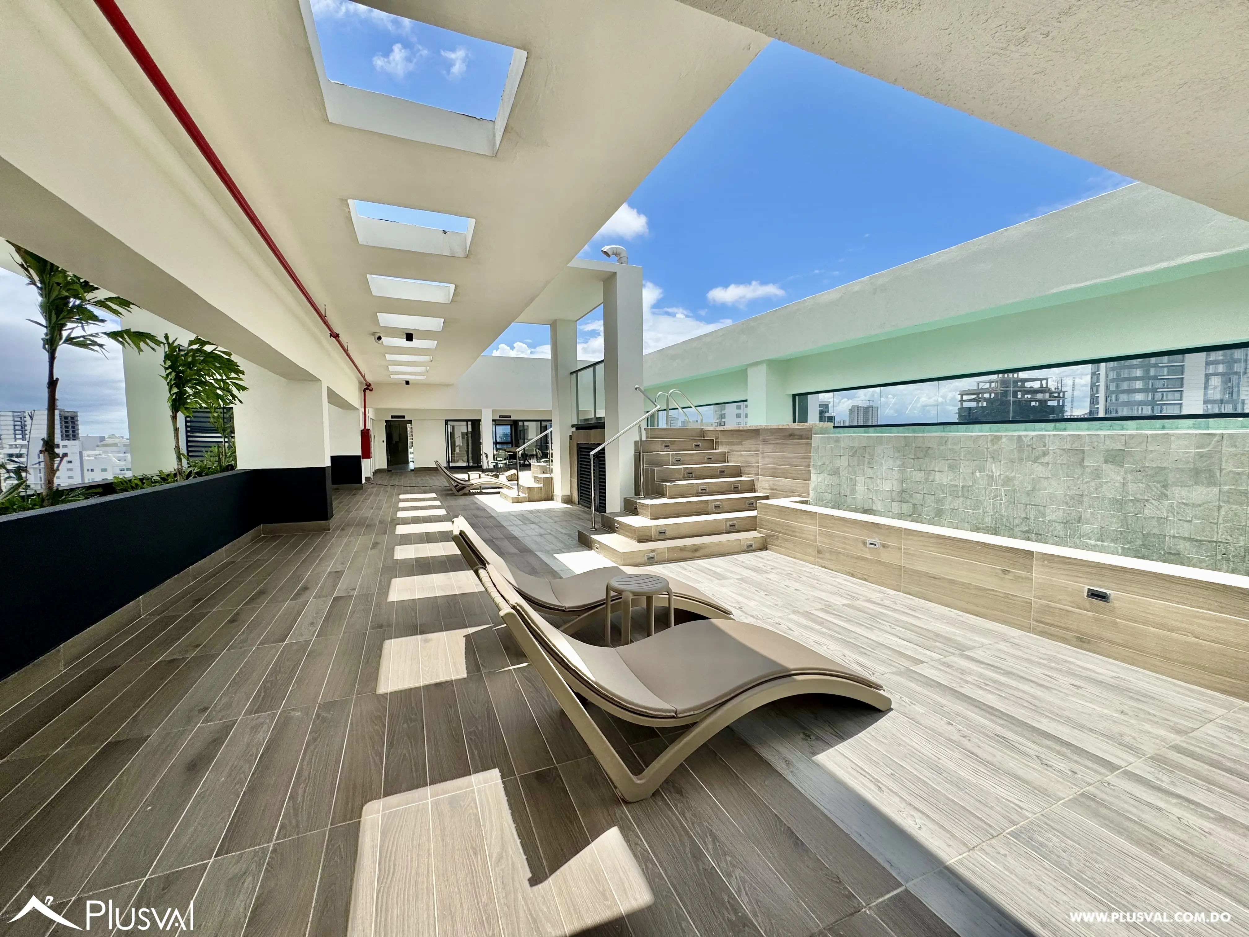 Alquilo Apto Finamente Amueblado en una de las Mejores Zonas de Naco 500028