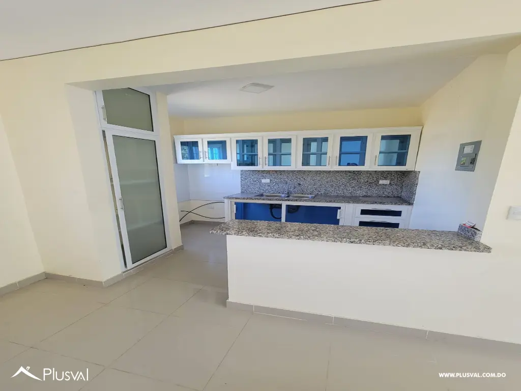 Edificio Residencial con dos Locales Comerciales En Venta 463181