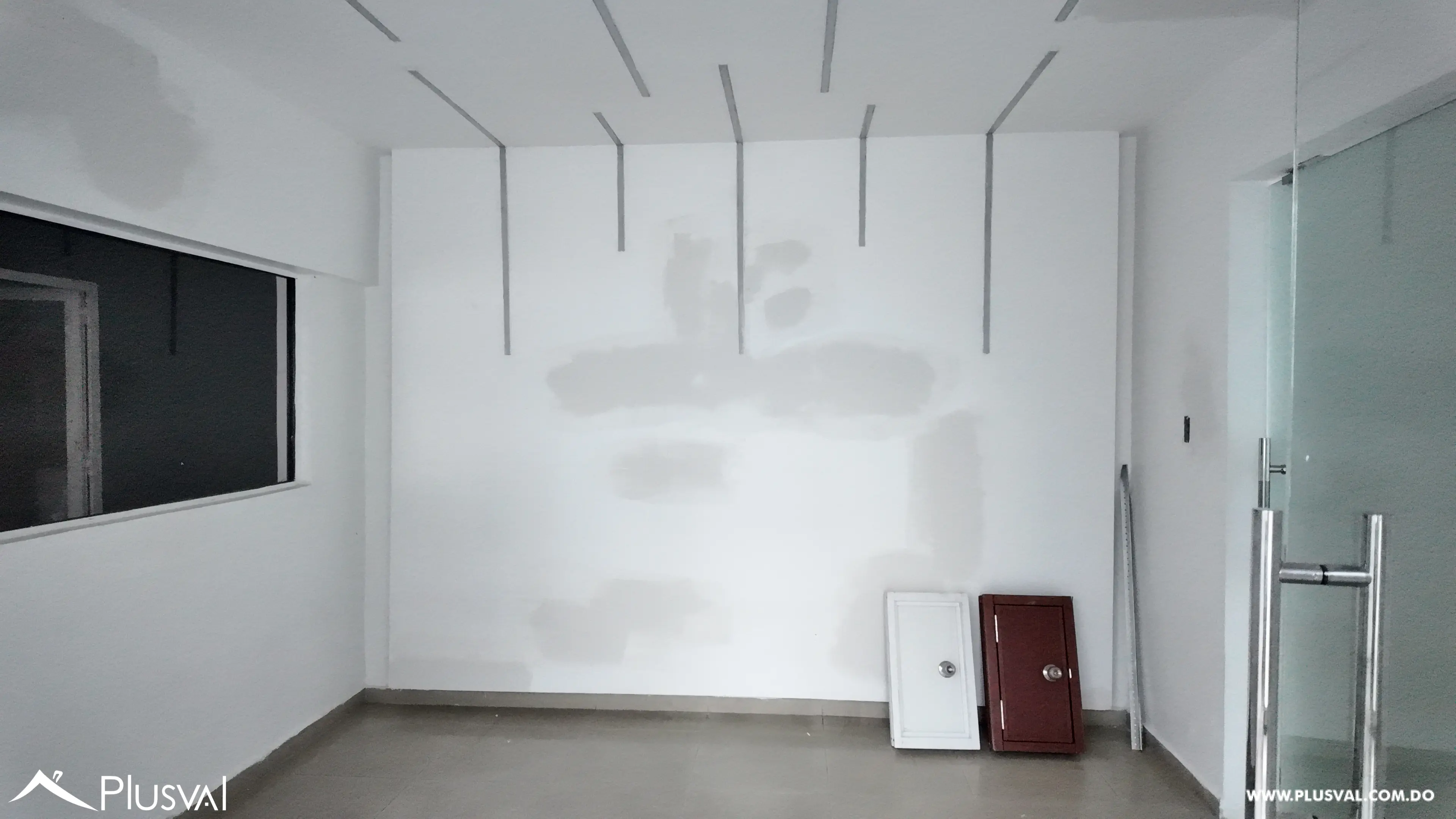 LOCAL COMERCIAL AV ROMULO BETANCOURT 493469