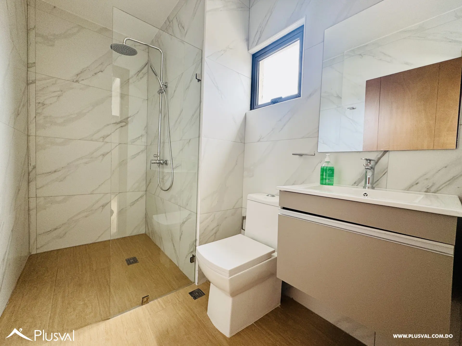 Apartamento de alquiler en exclusivo sector de Naco con vista despejada. 505207