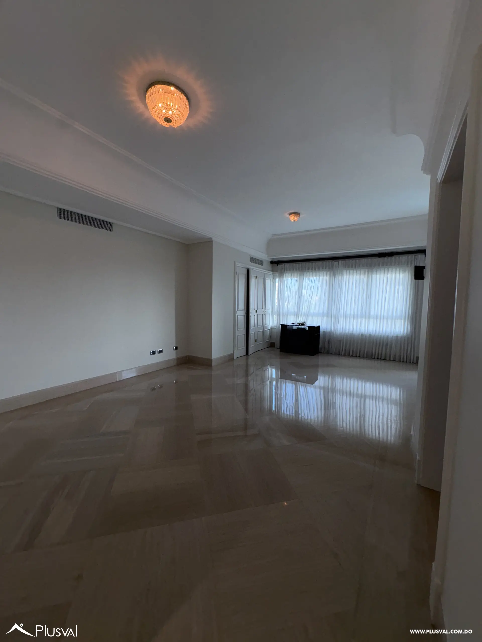 Apartamento en alquiler en plena Anacaona frente al parque 481993