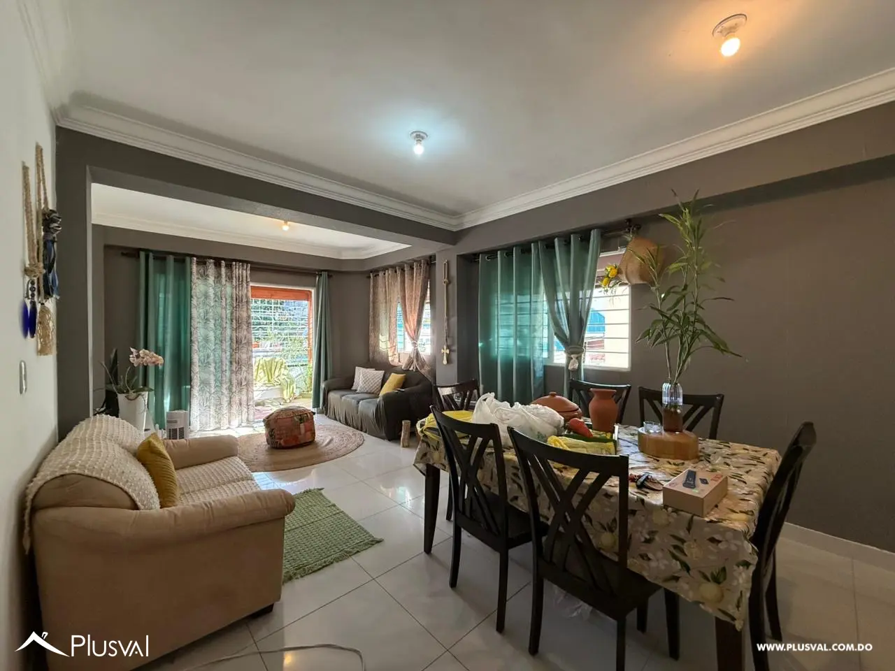Apartamento en venta en Jardines del Sur en 2do nivel con Balcon /  terraza y a pasos de la av Independencia 507617
