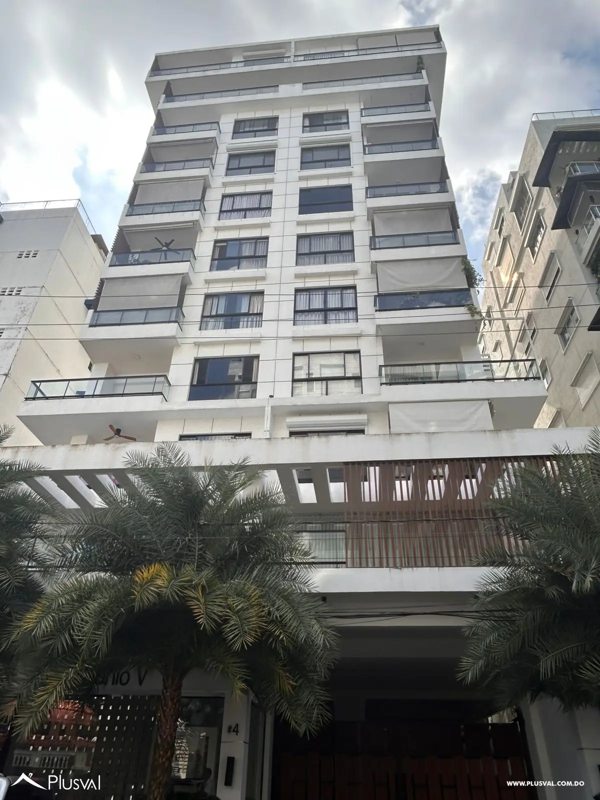 Amplio Apartamento en Venta En Naco 477253