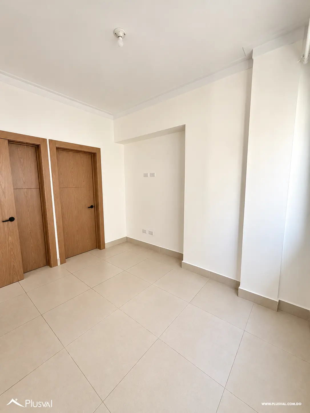 Moderno apartamento en venta de 1 habitación en Torre con áreas sociales — Sector Millón 529684
