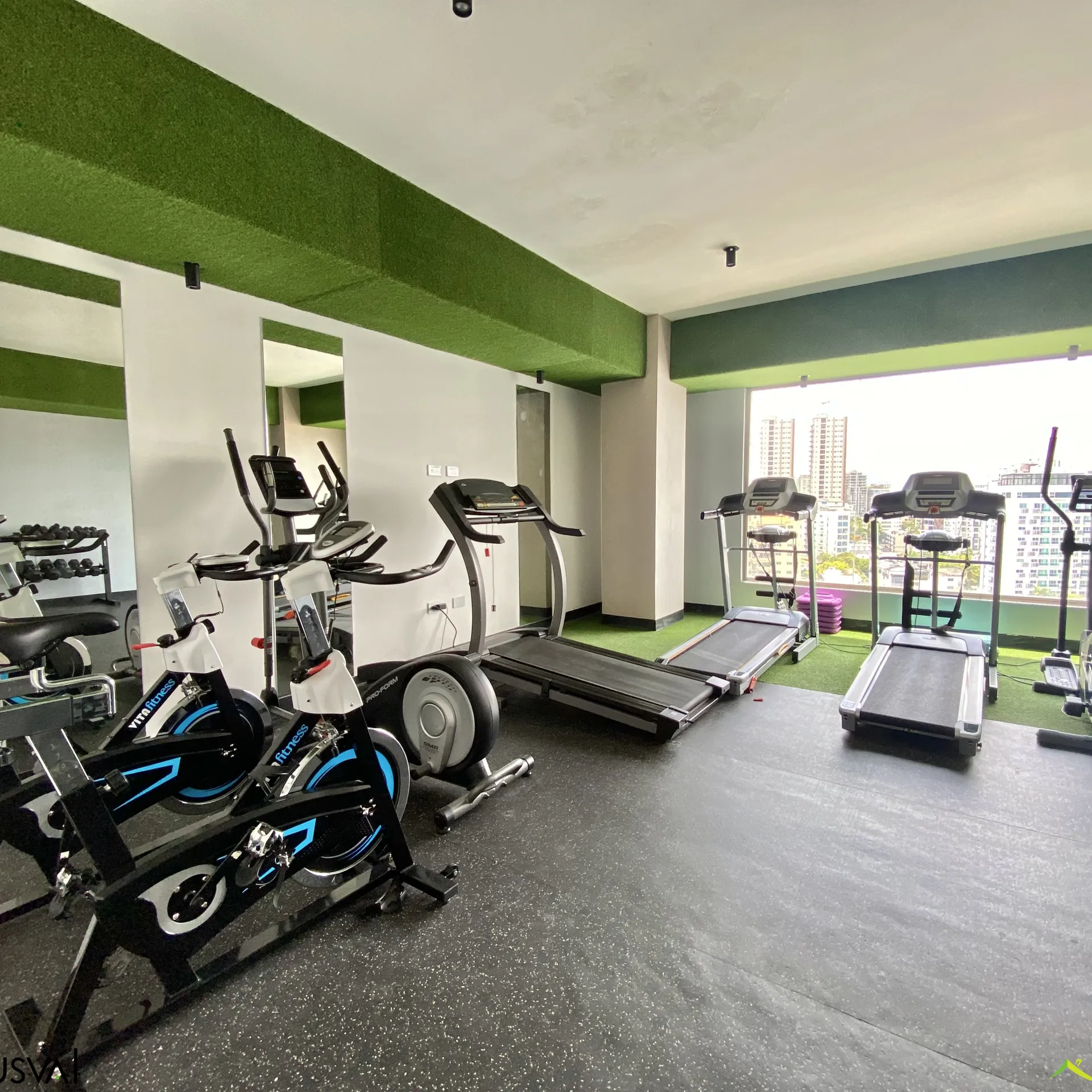 Alquilo Excelente Apartamento Amueblado en Naco 444713