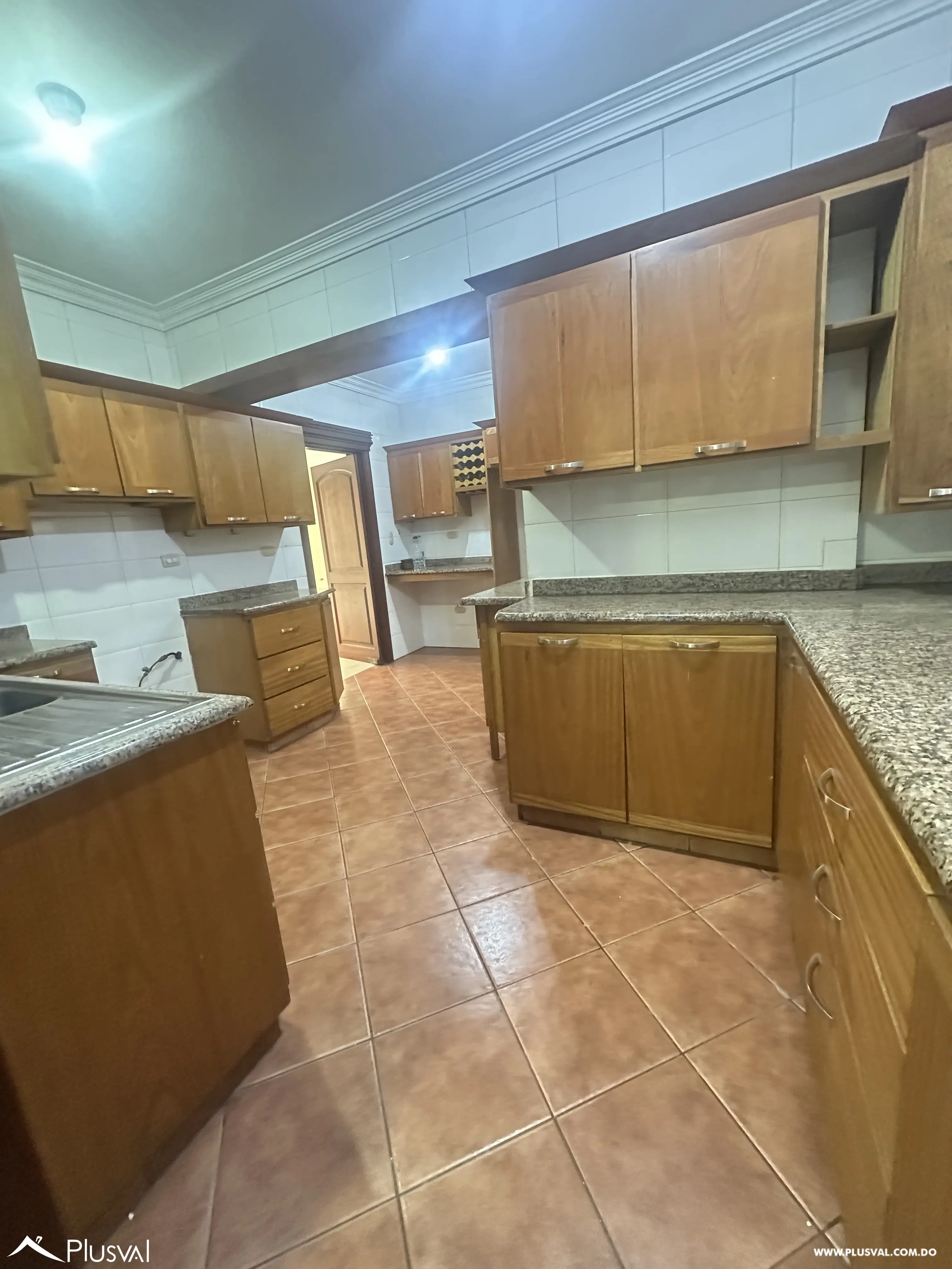 Elegante apartamento clásico en Naco – amplitud, ubicación y distinción 500653